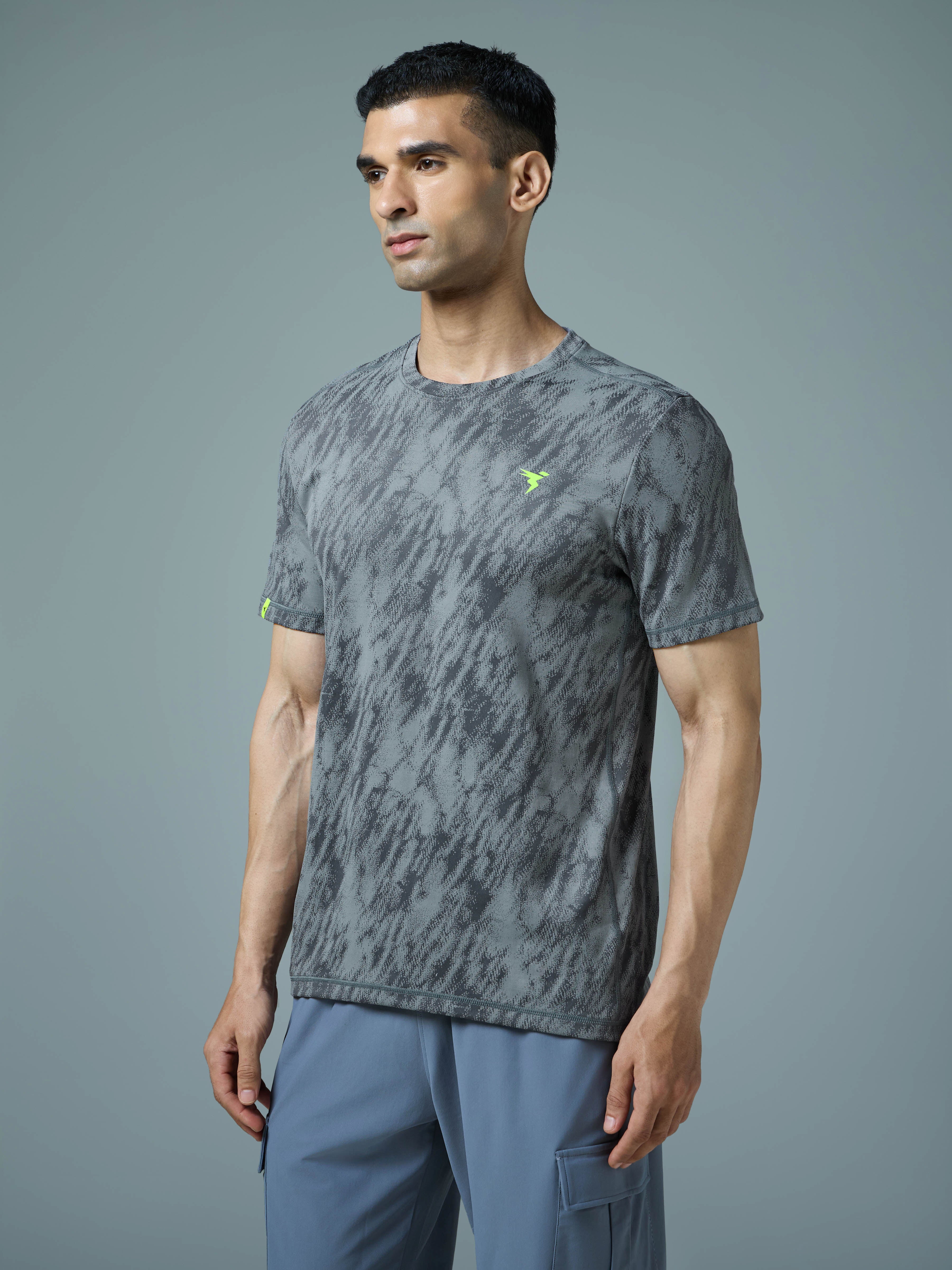 Men Jacquard Slim Fit Crew Neck T-shirt with DOUBLE COOL - Image 4