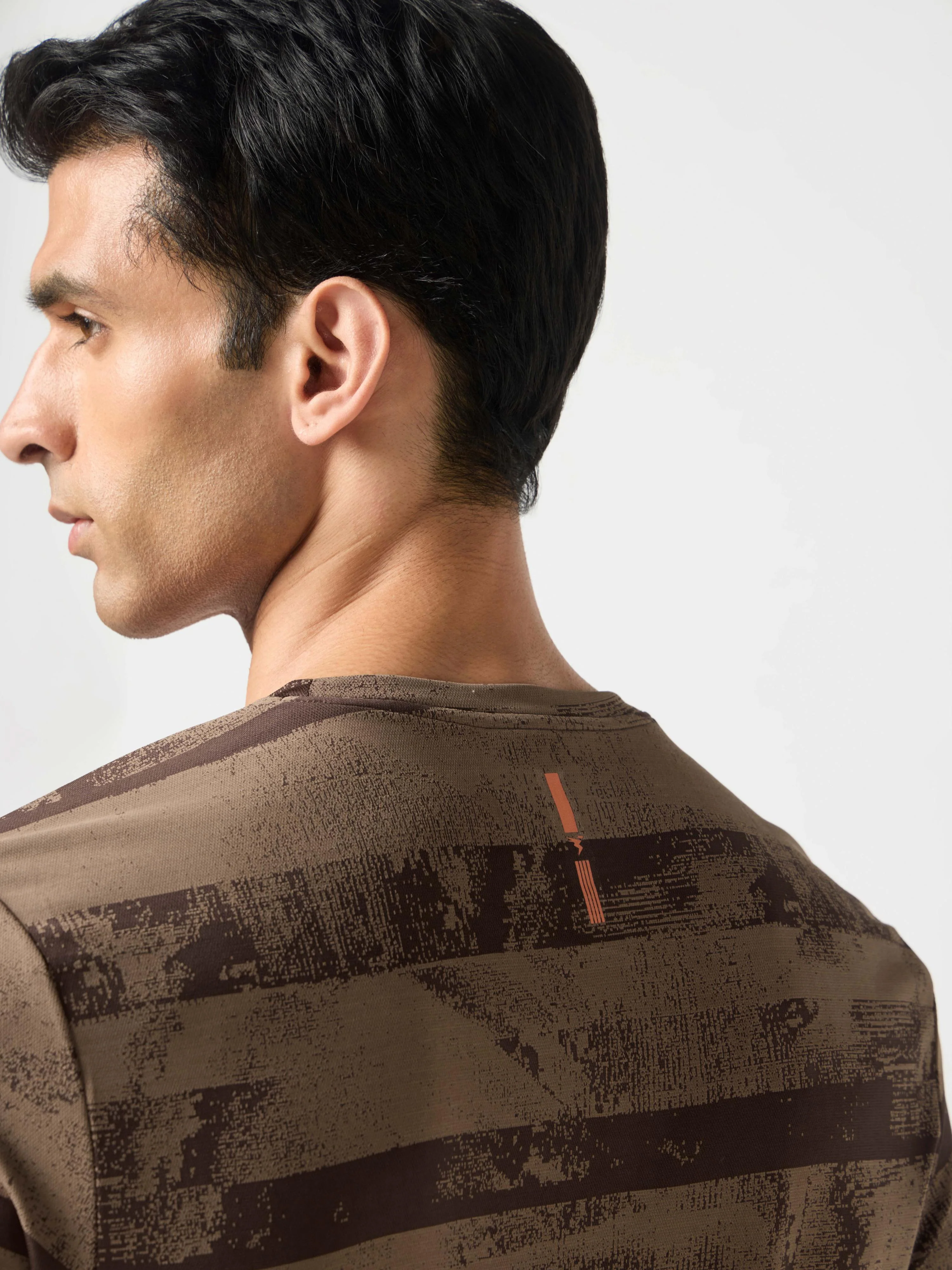 Men Jacquard Slim Fit Crew Neck T-shirt with DOUBLE COOL - Image 7