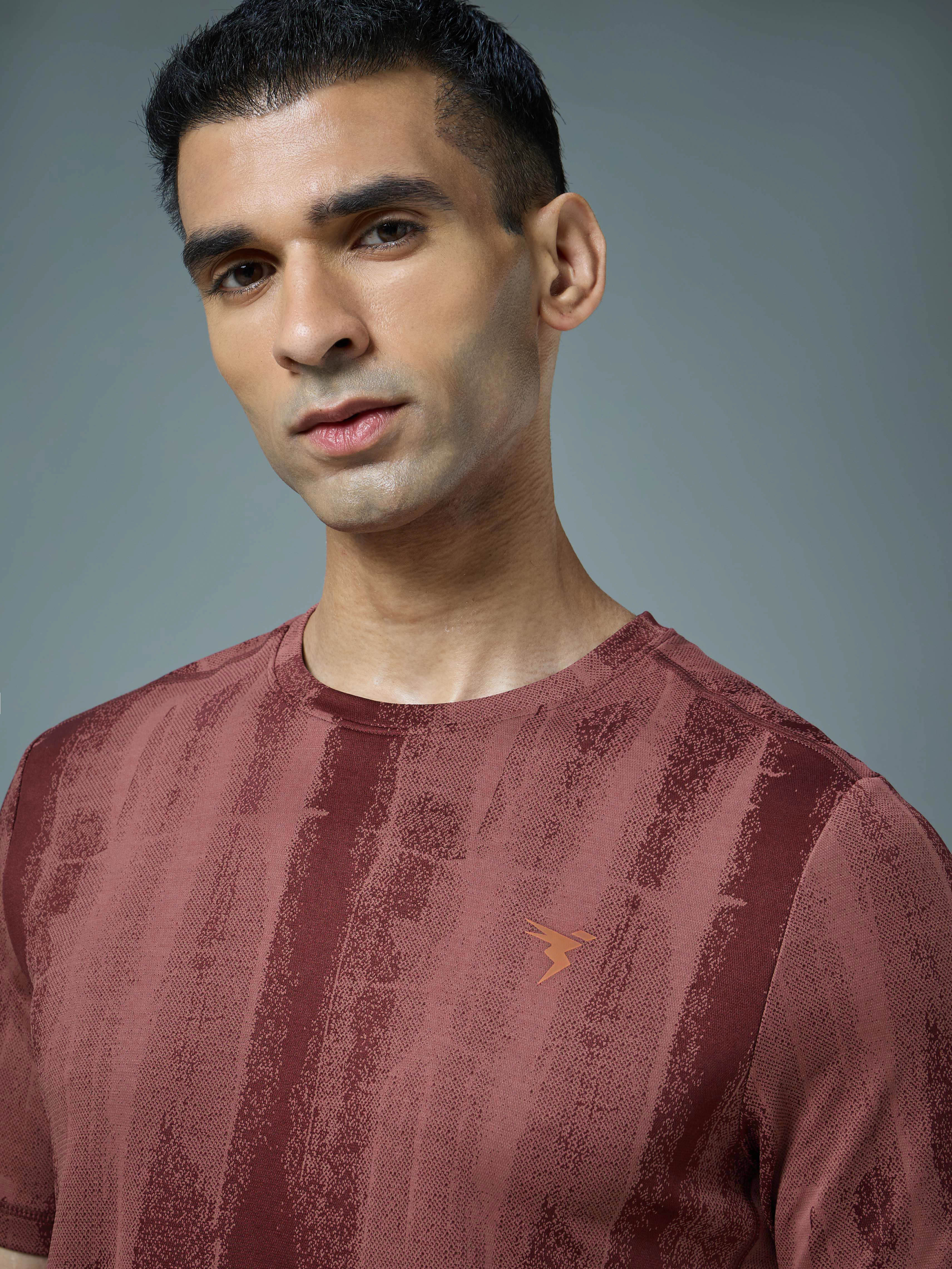 Men Jacquard Slim Fit Crew Neck T-shirt with DOUBLE COOL - Image 6