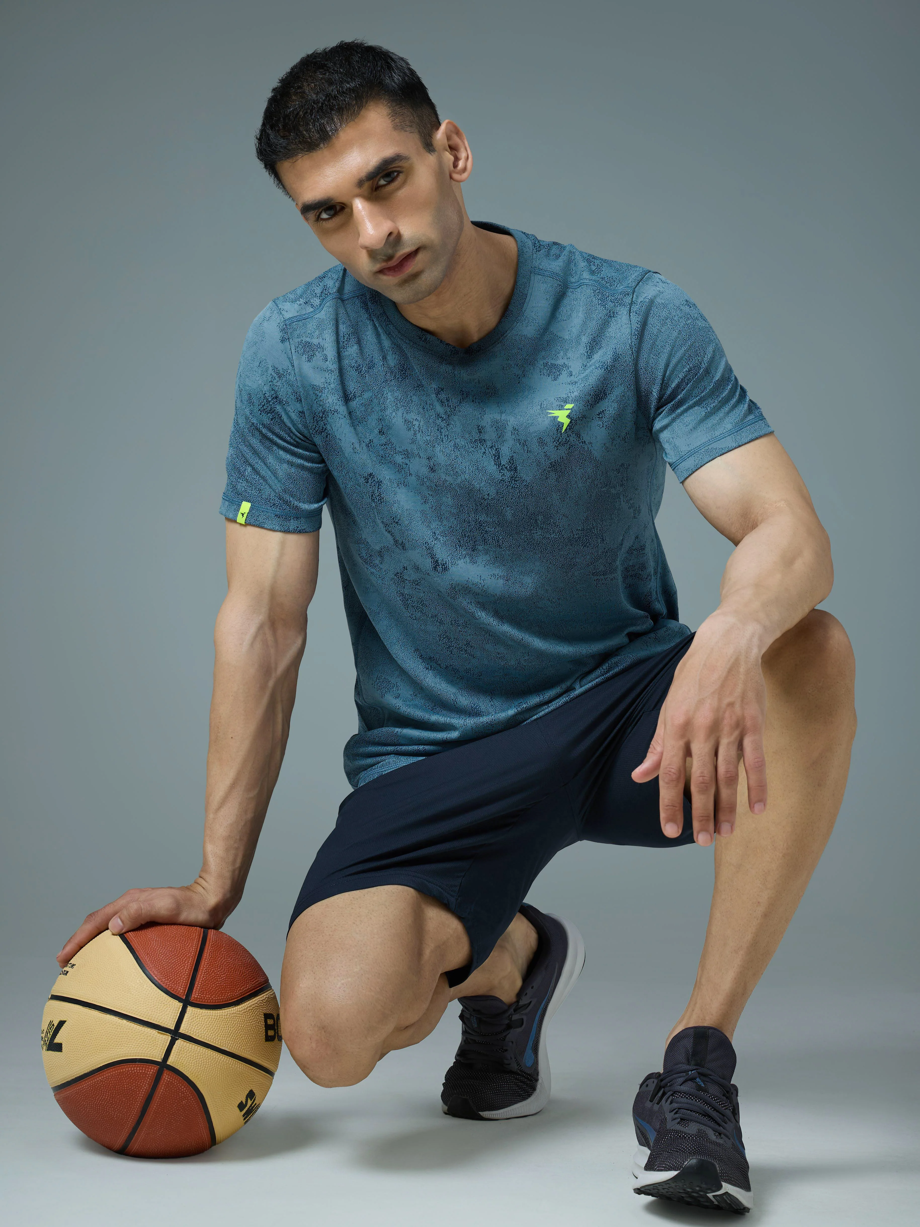 Men Jacquard Slim Fit Crew Neck T-shirt with DOUBLE COOL
