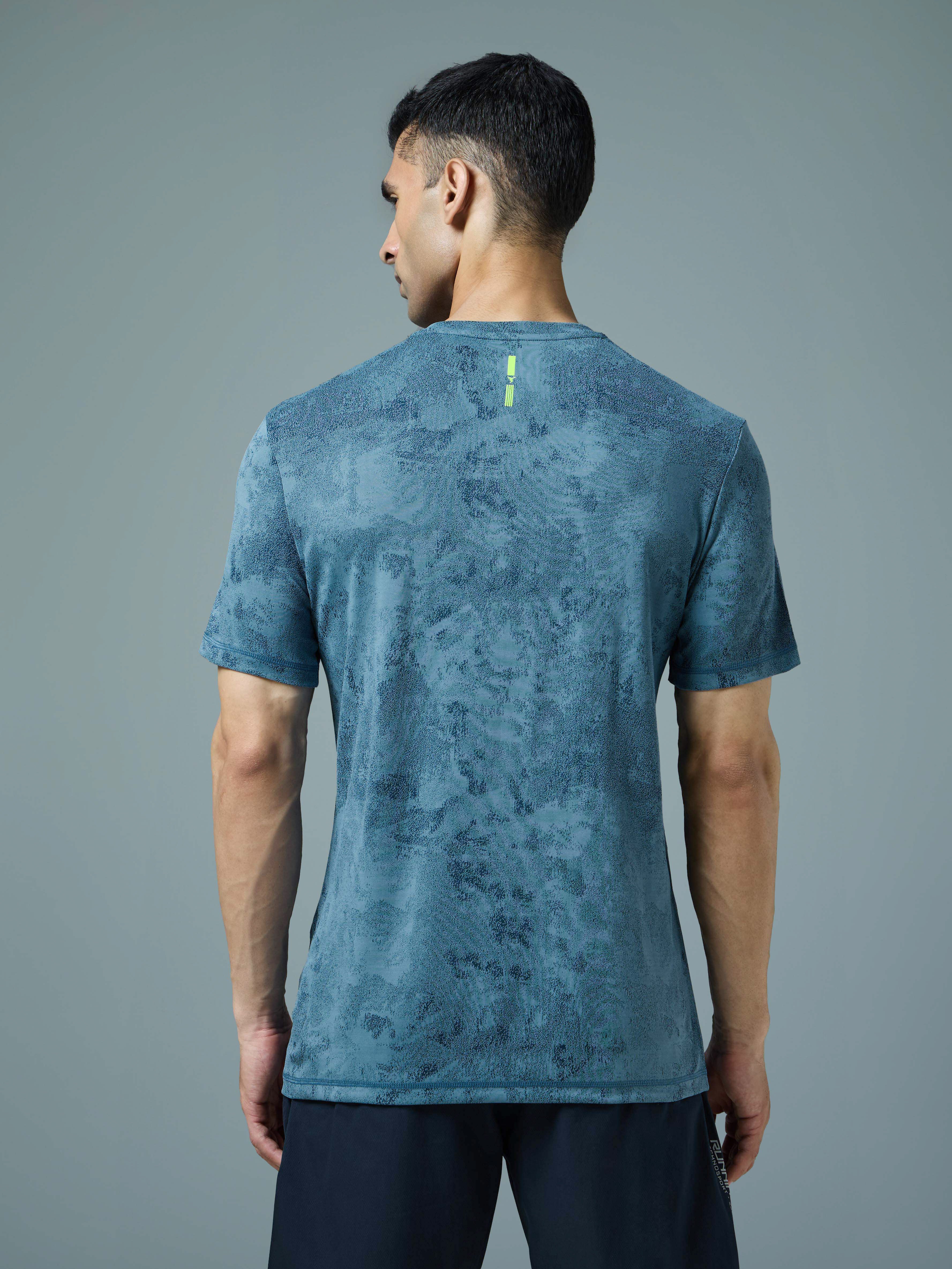 Men Jacquard Slim Fit Crew Neck T-shirt with DOUBLE COOL - Image 3