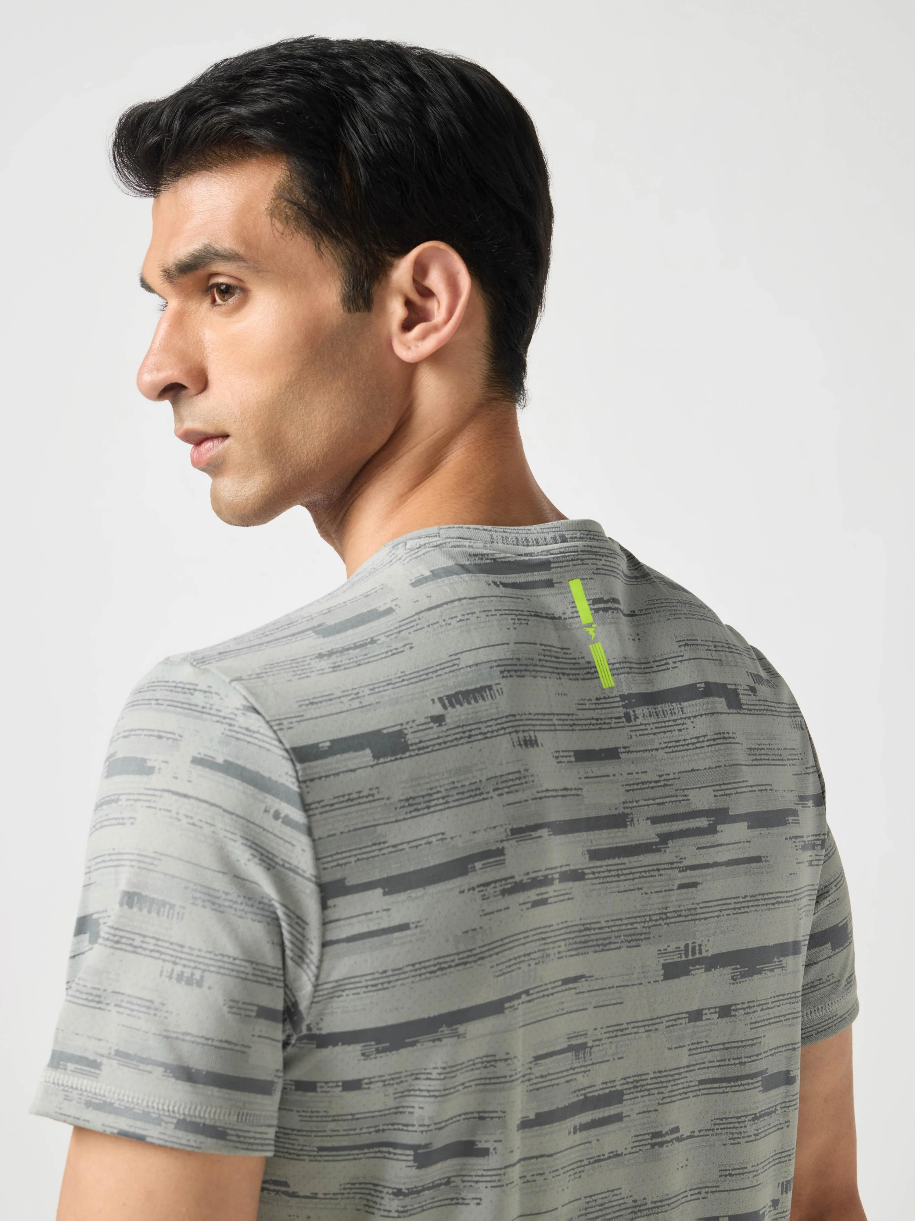 Men Jacquard Slim Fit Crew Neck T-shirt with DOUBLE COOL - Image 7
