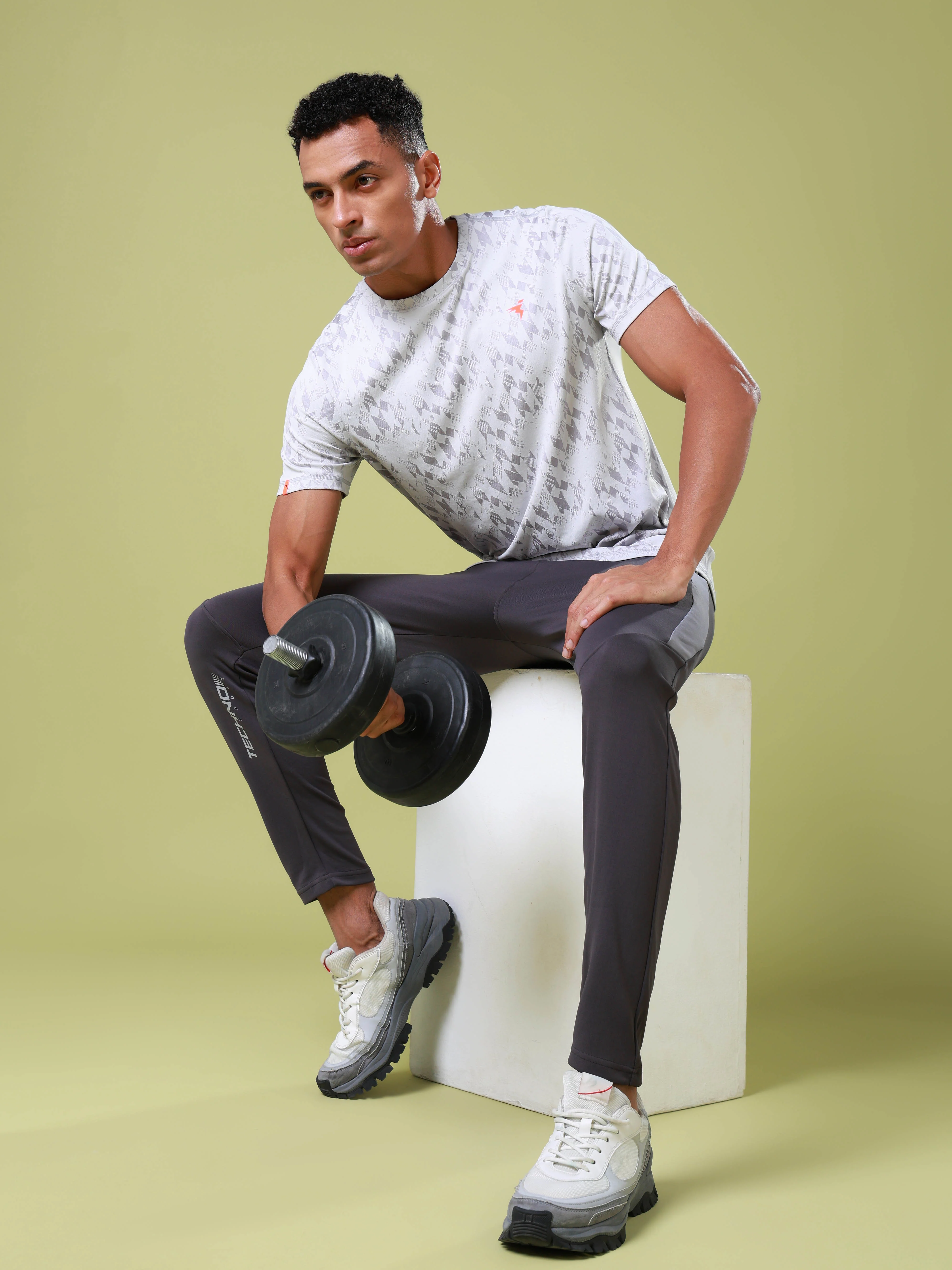 Men Jacquard Slim Fit Crew Neck T-shirt with DOUBLE COOL - Image 5