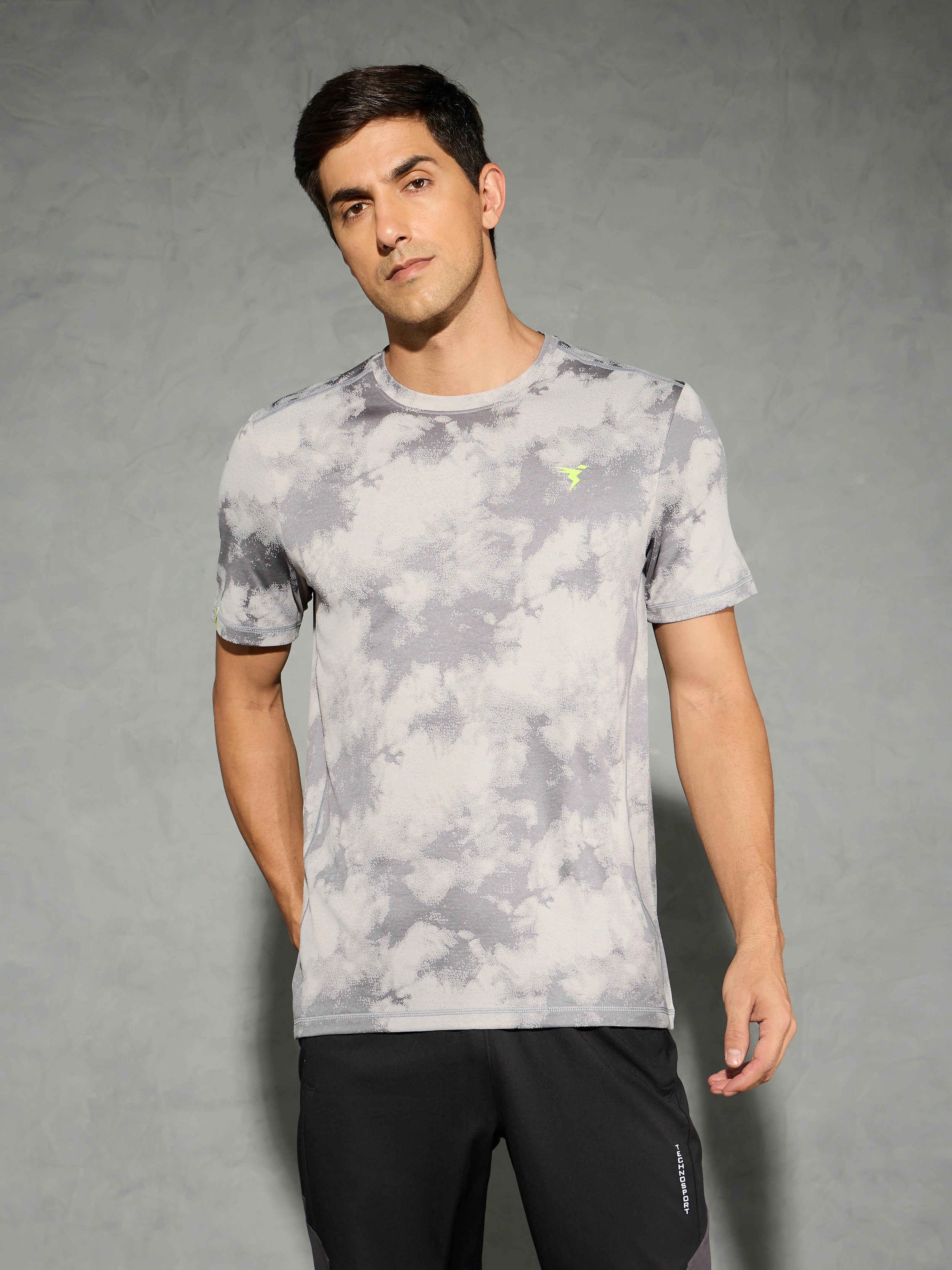 Men Jacquard Slim Fit Crew Neck T-shirt with DOUBLE COOL