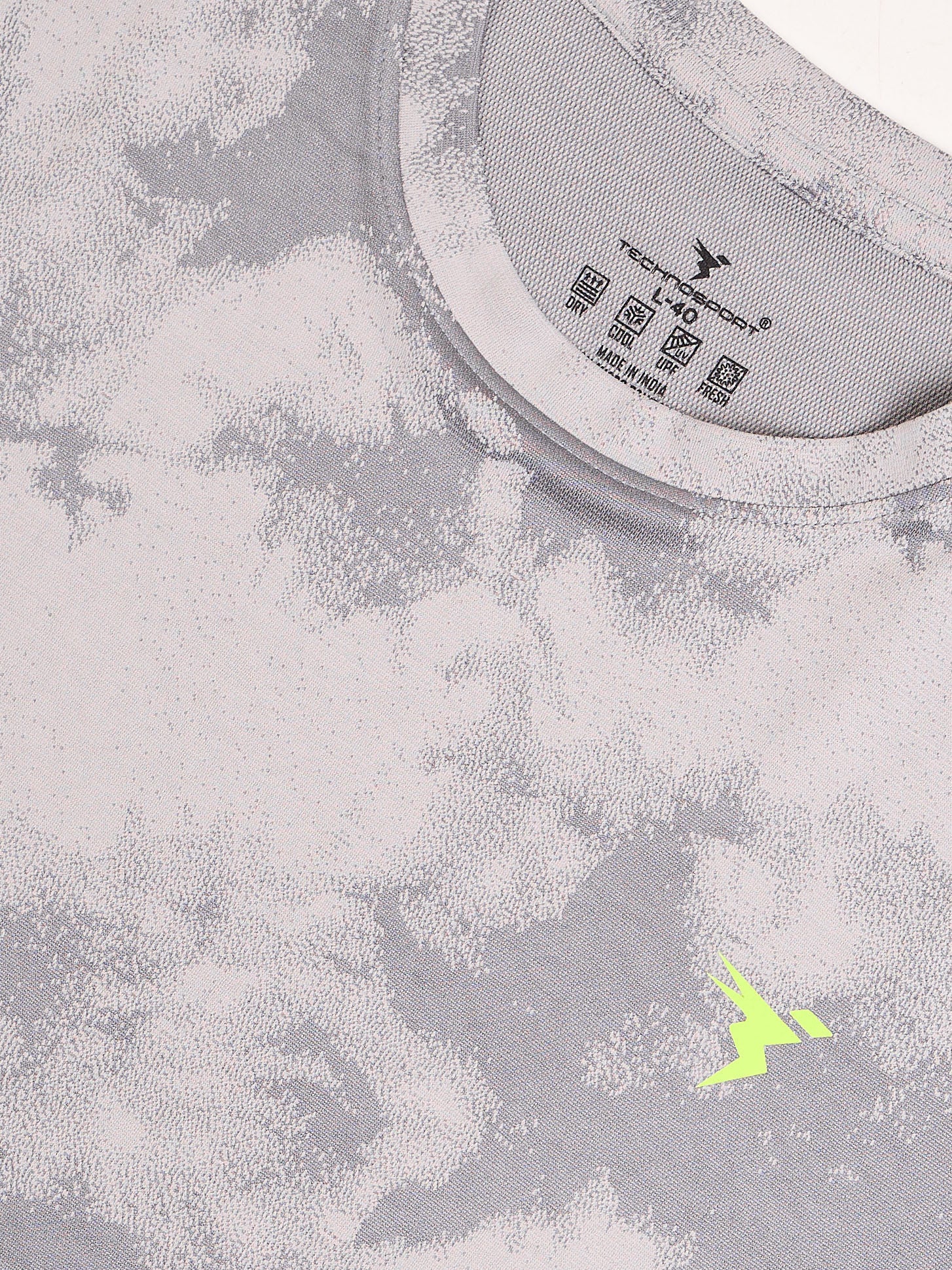Men Jacquard Slim Fit Crew Neck T-shirt with DOUBLE COOL - Image 7