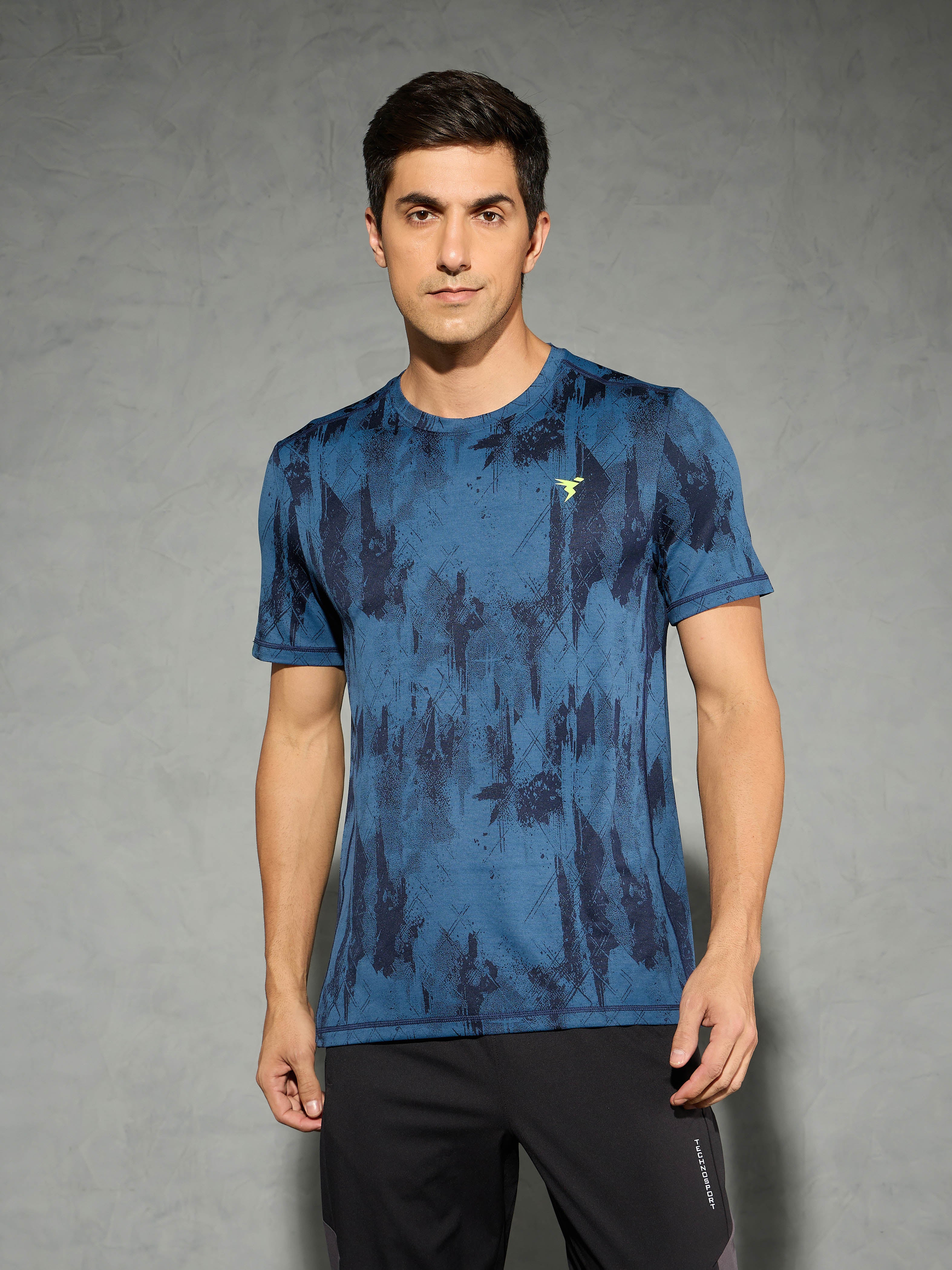 Men Jacquard Slim Fit Crew Neck T-shirt with DOUBLE COOL