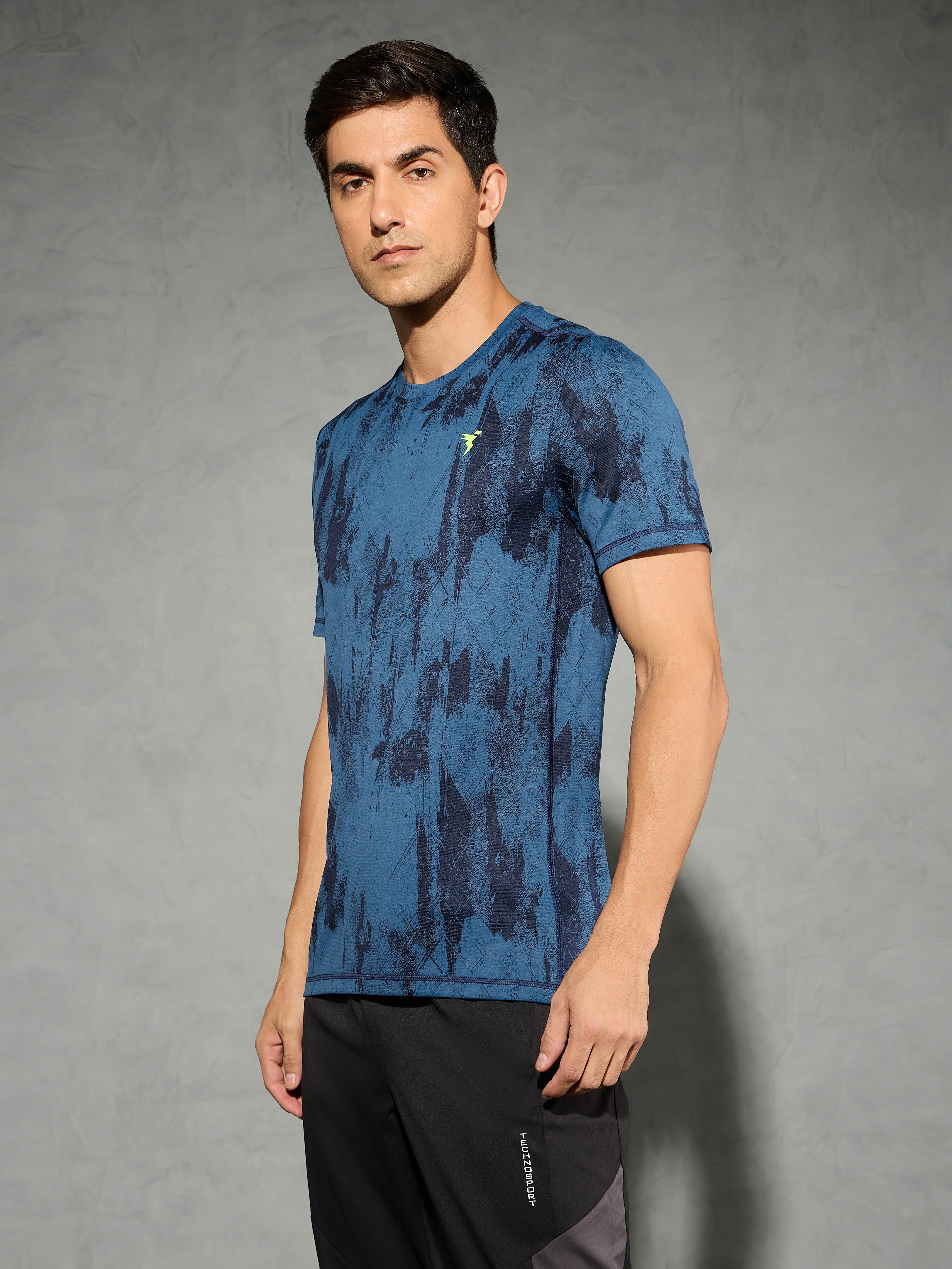 Men Jacquard Slim Fit Crew Neck T-shirt with DOUBLE COOL - Image 3