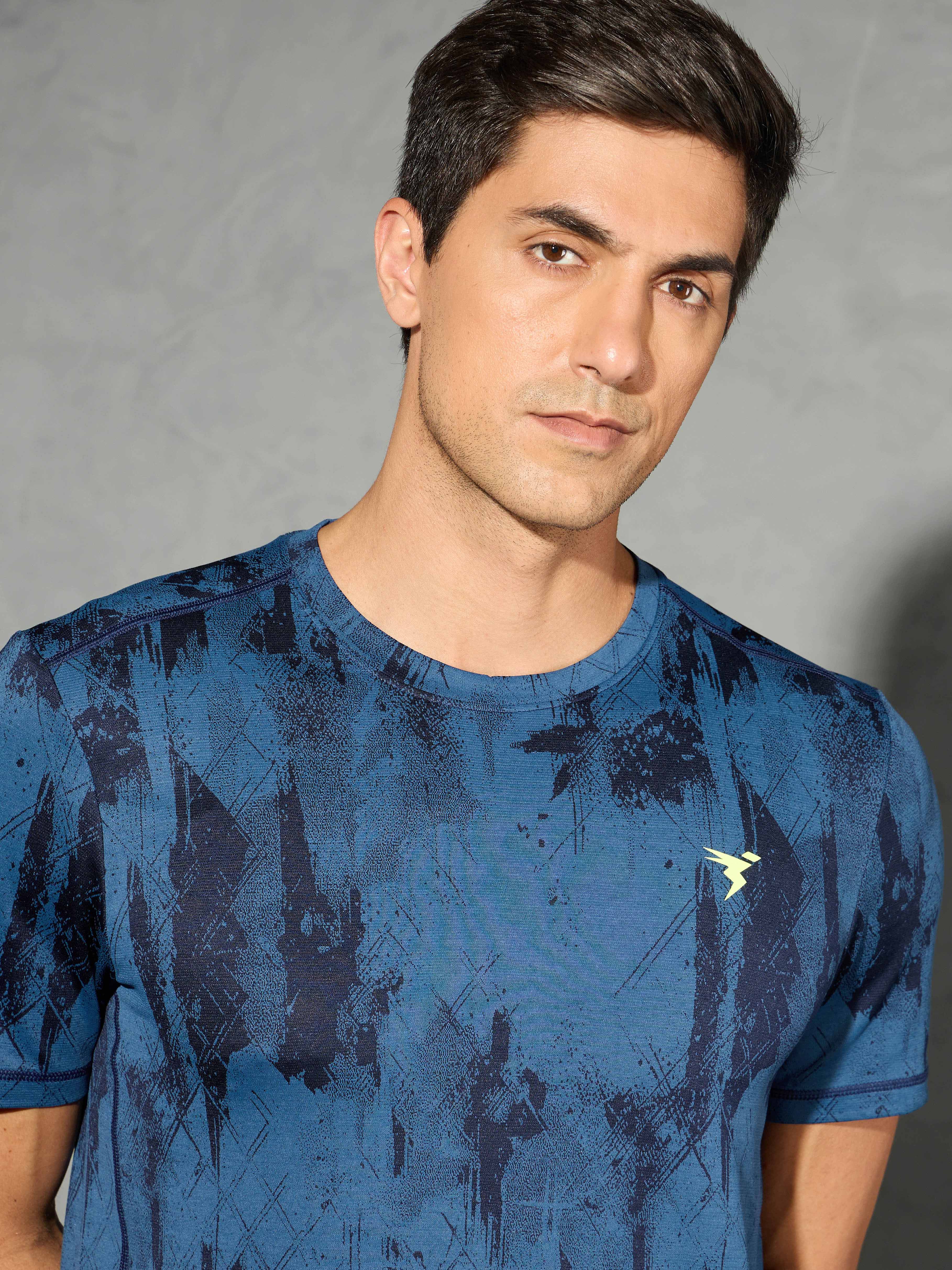 Men Jacquard Slim Fit Crew Neck T-shirt with DOUBLE COOL - Image 5
