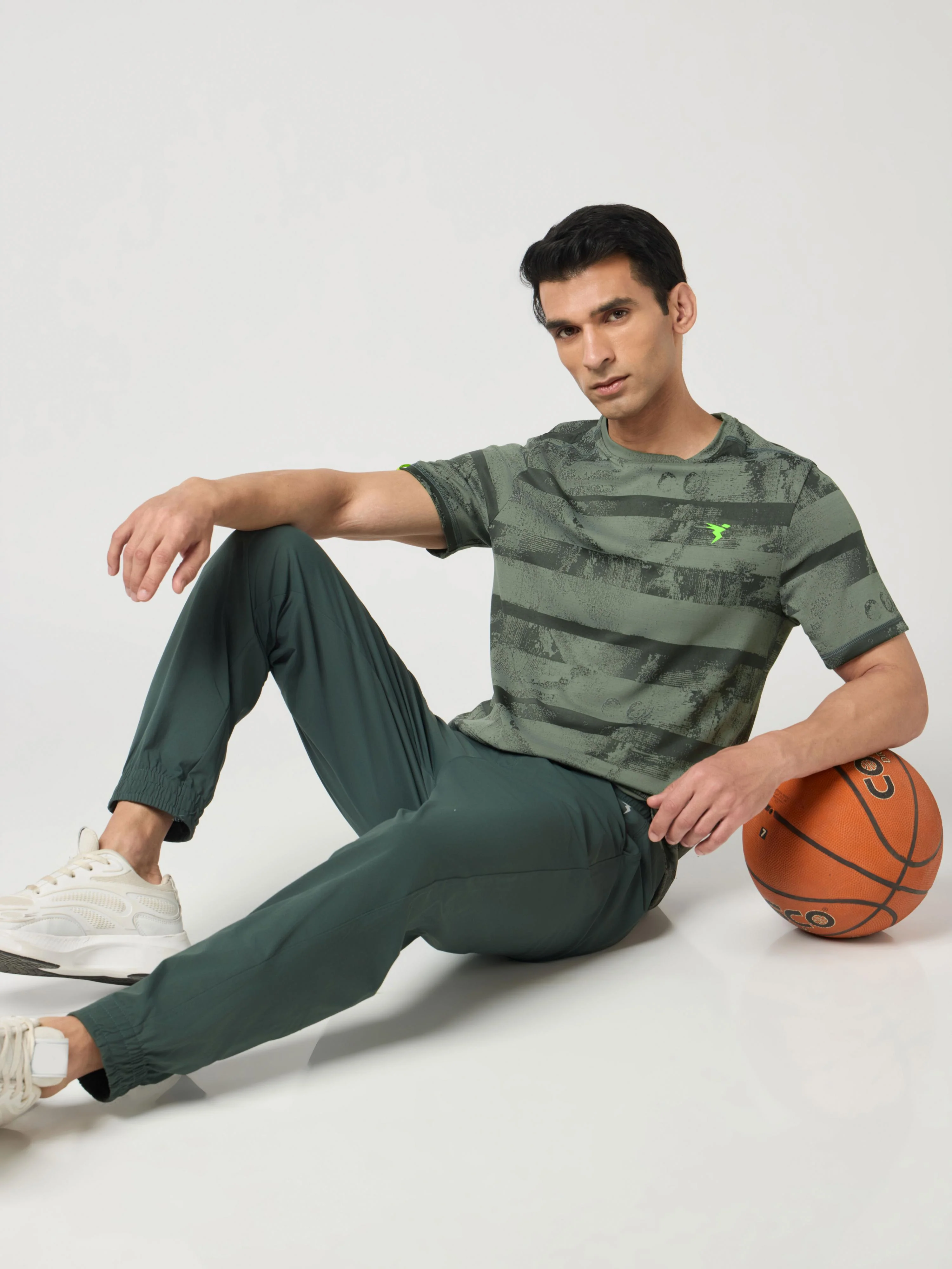Men Jacquard Slim Fit Crew Neck T-shirt with DOUBLE COOL - Image 7