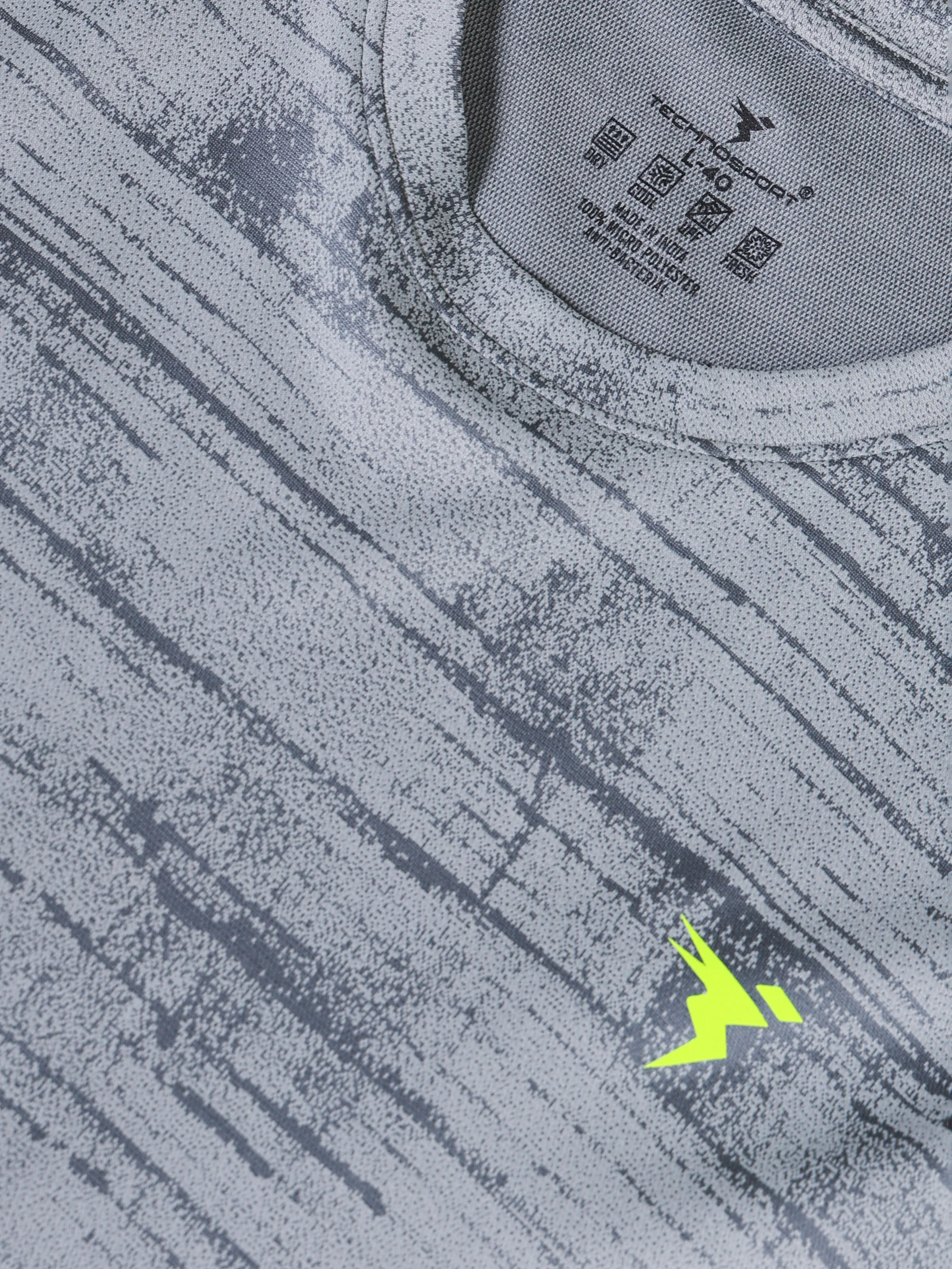 Men Jacquard Slim Fit Crew Neck T-shirt with DOUBLE COOL - Image 9