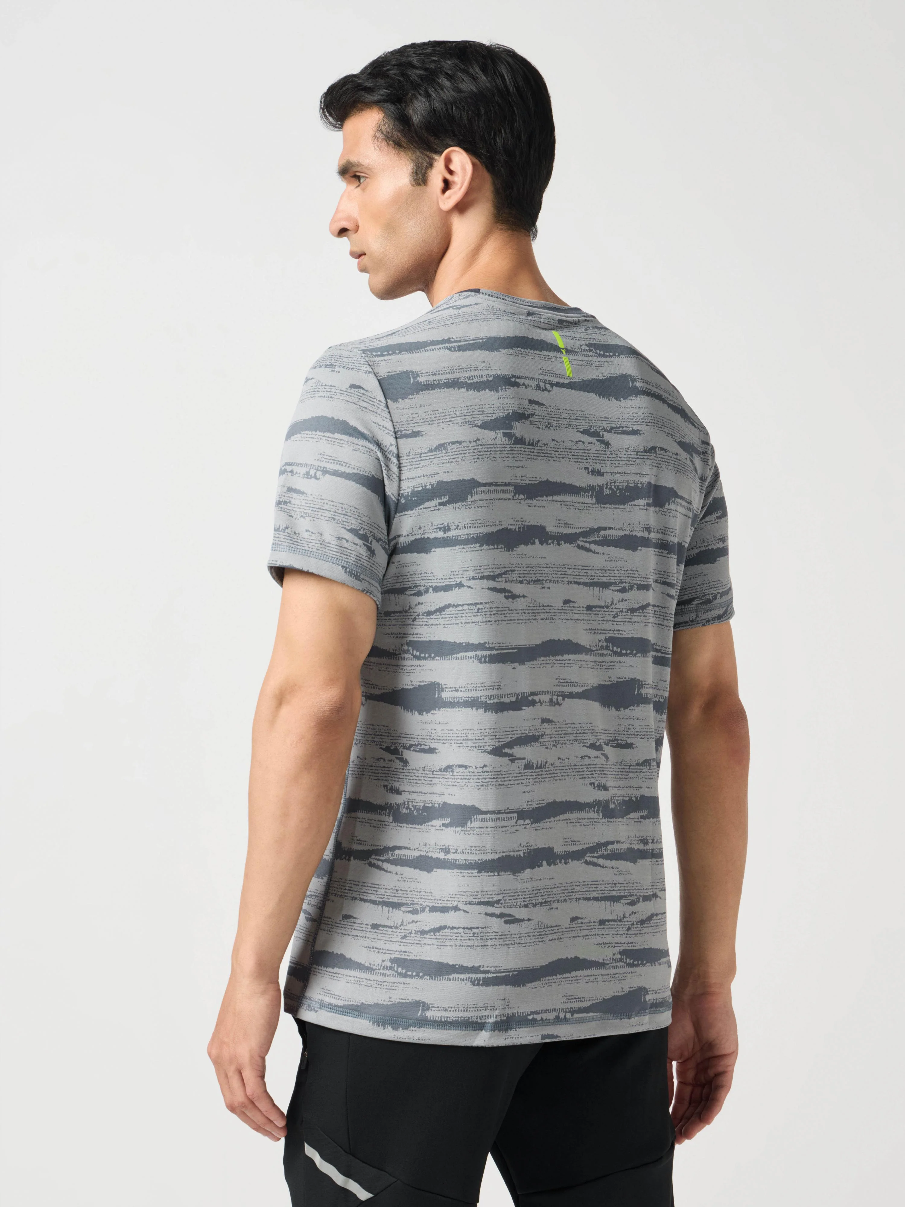 Men Jacquard Slim Fit Crew Neck T-shirt with DOUBLE COOL - Image 2