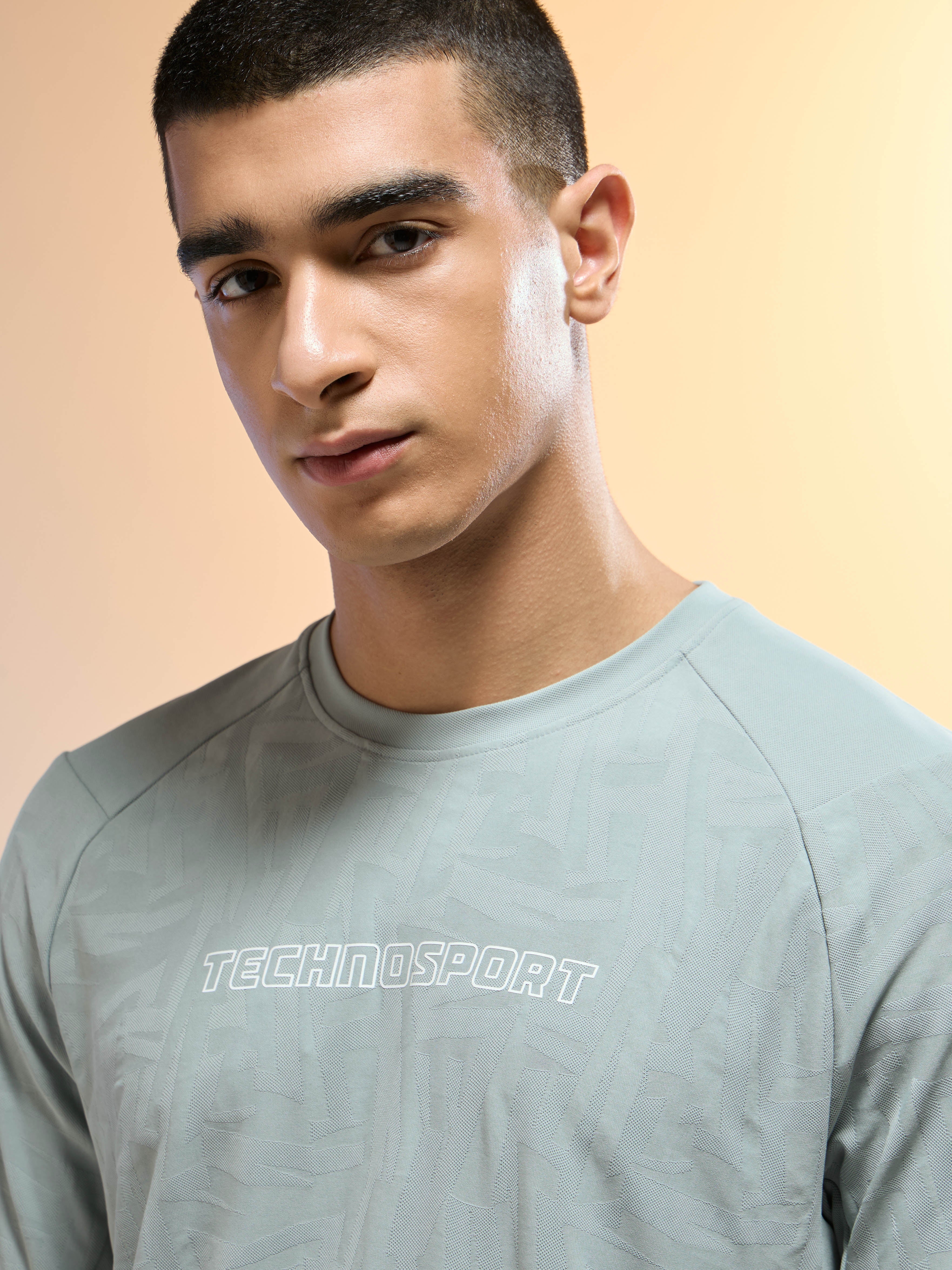 Men Jacquard Slim Fit Round Neck Sports T-shirt with MATPIQ - Image 6