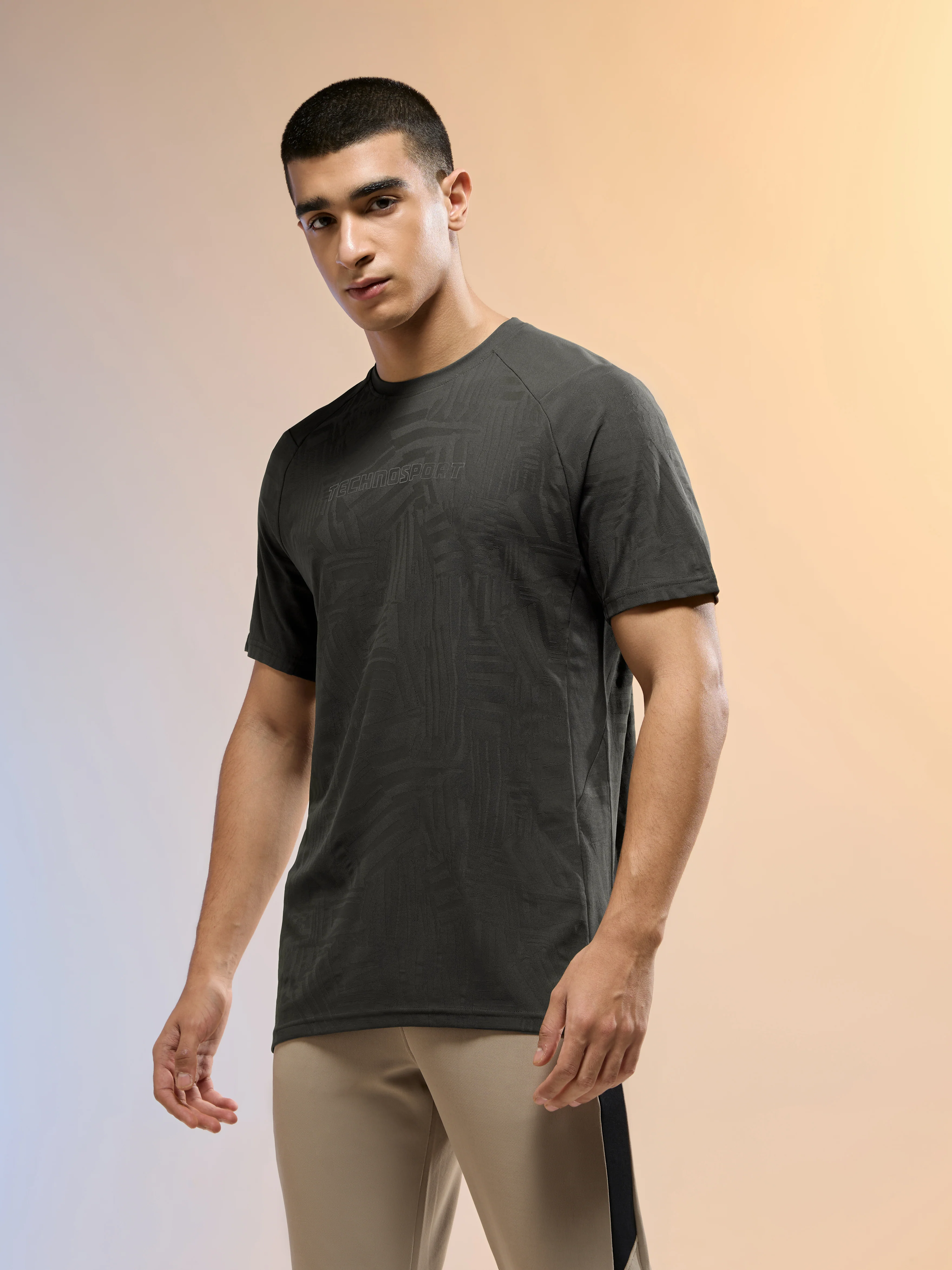 Men Jacquard Slim Fit Round Neck Sports T-shirt with MATPIQ - Image 3