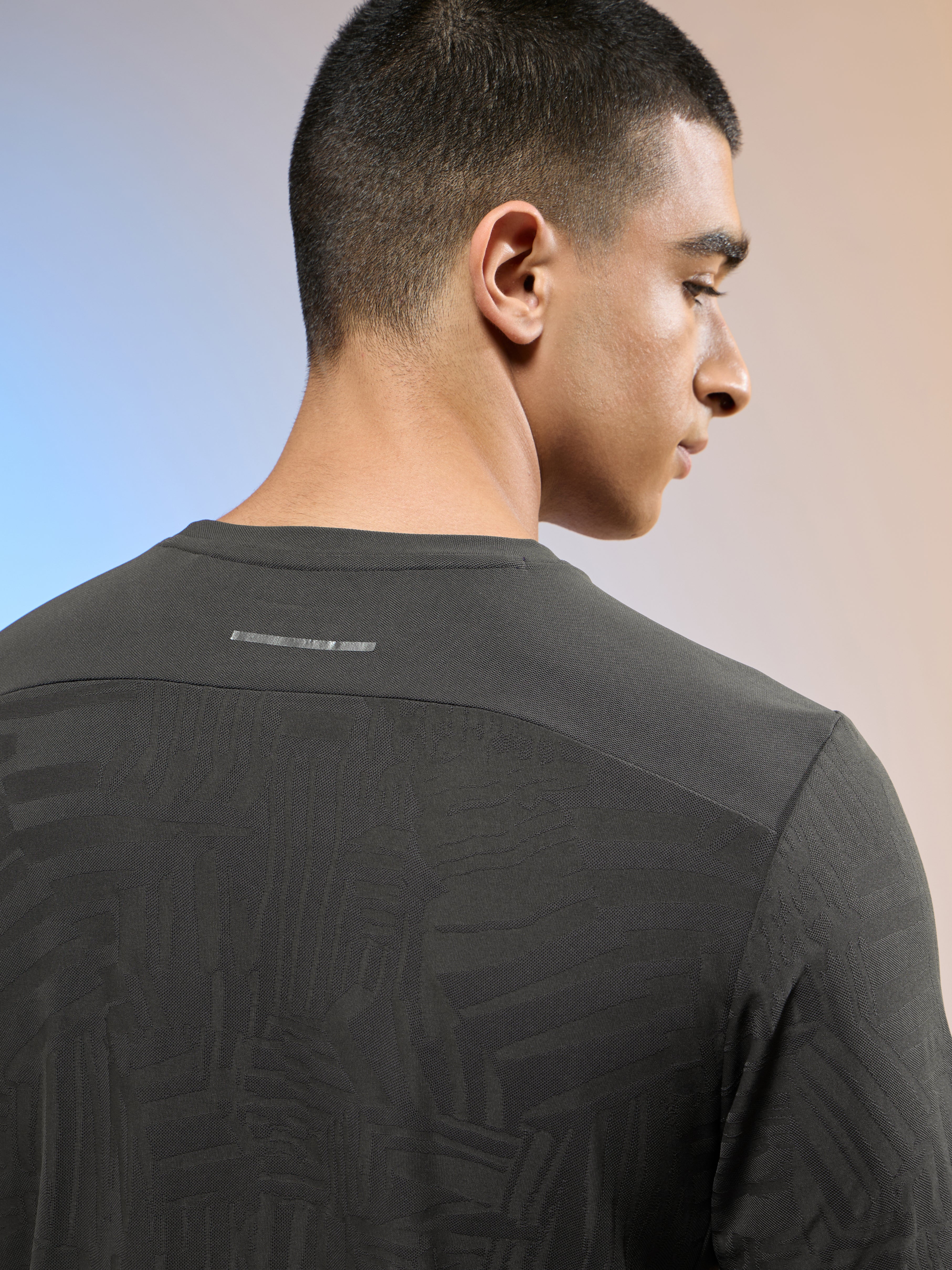 Men Jacquard Slim Fit Round Neck Sports T-shirt with MATPIQ - Image 5