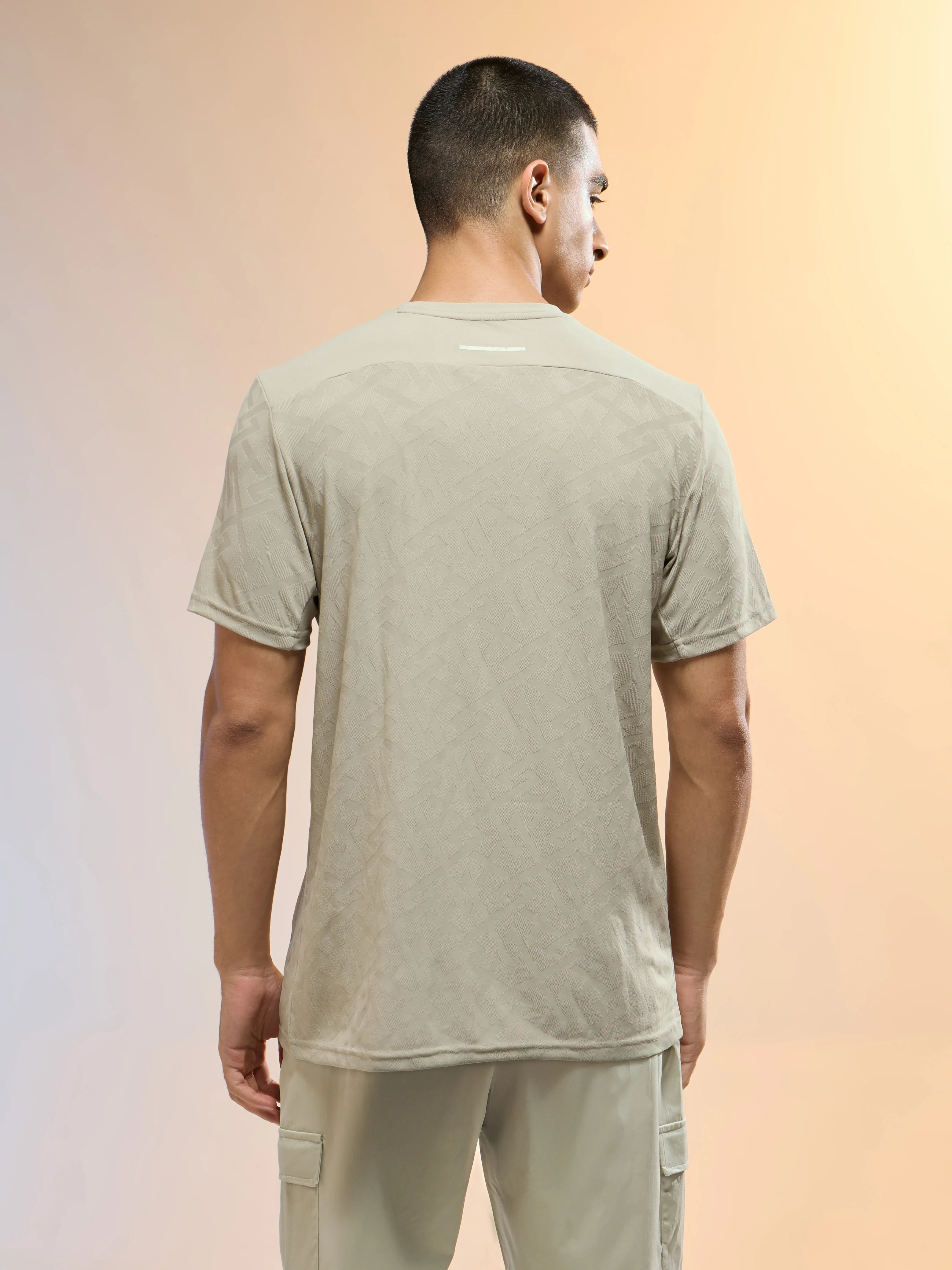 Men Jacquard Slim Fit Round Neck Sports T-shirt with MATPIQ - Image 3