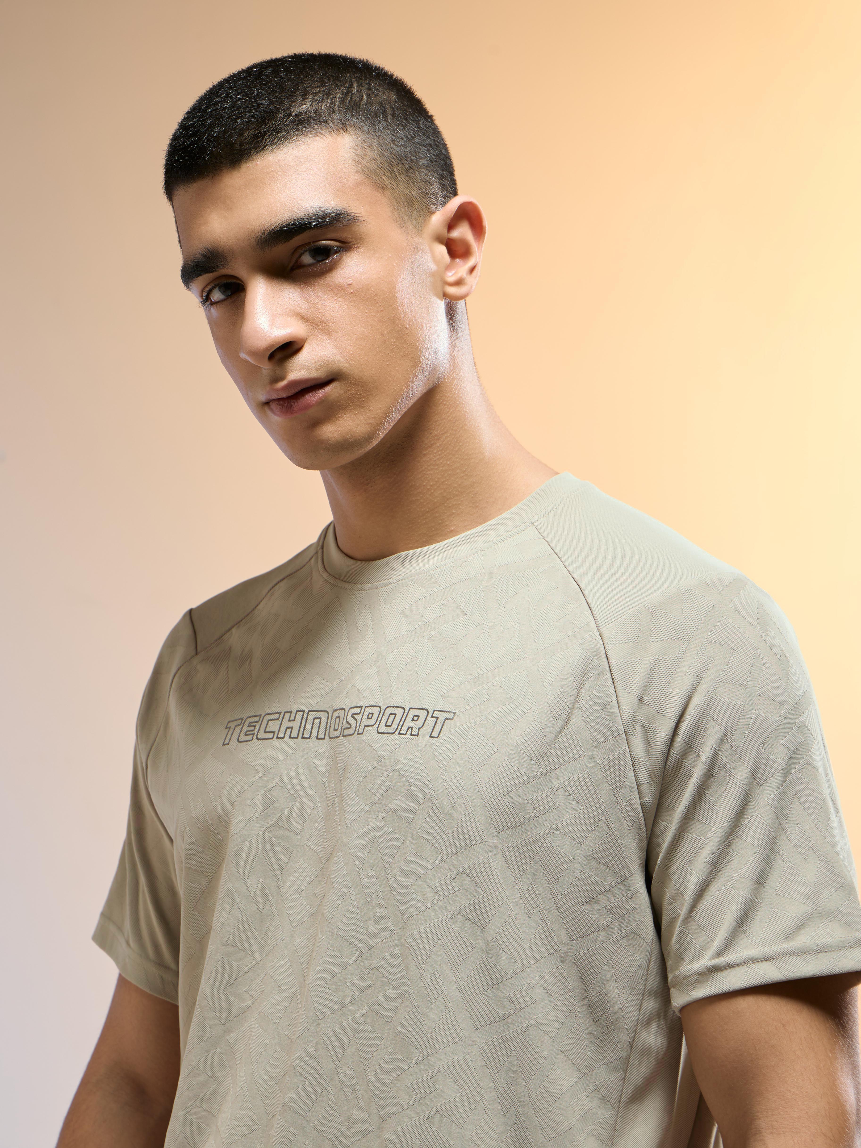 Men Jacquard Slim Fit Round Neck Sports T-shirt with MATPIQ - Image 6