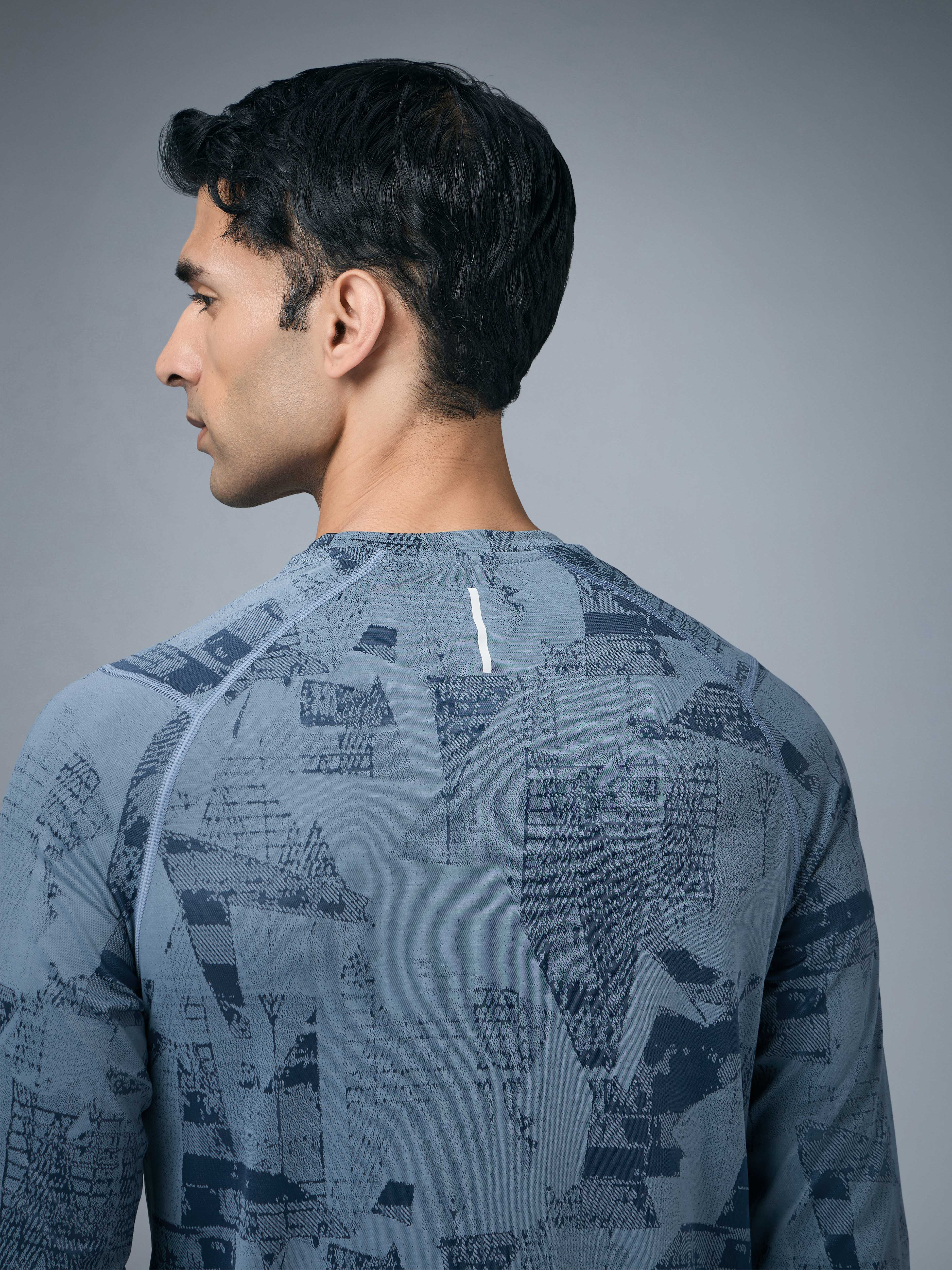 Men Jacquard Slim Fit Round Neck T-shirt with DOUBLE COOL - Image 6