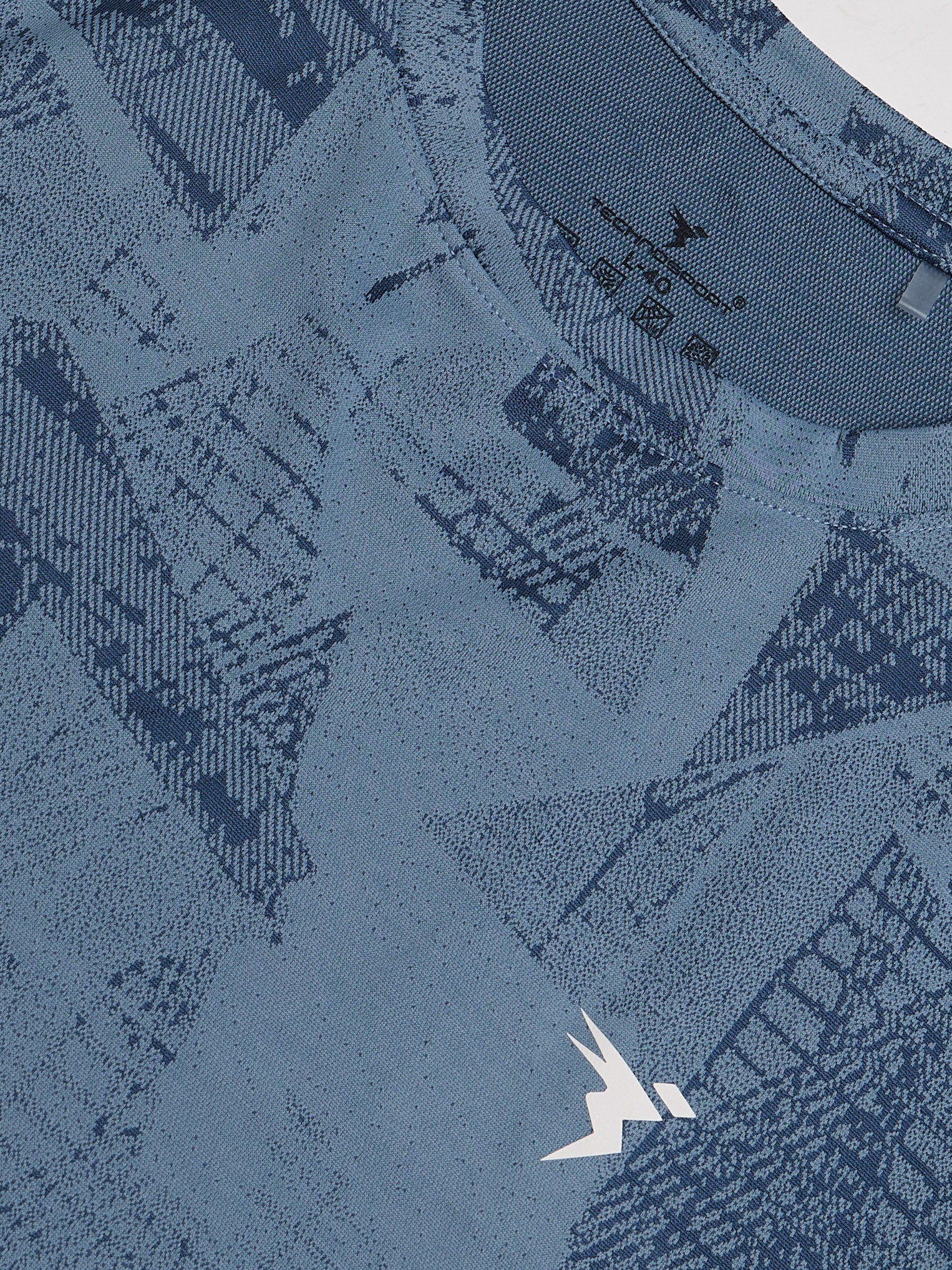 Men Jacquard Slim Fit Round Neck T-shirt with DOUBLE COOL - Image 7