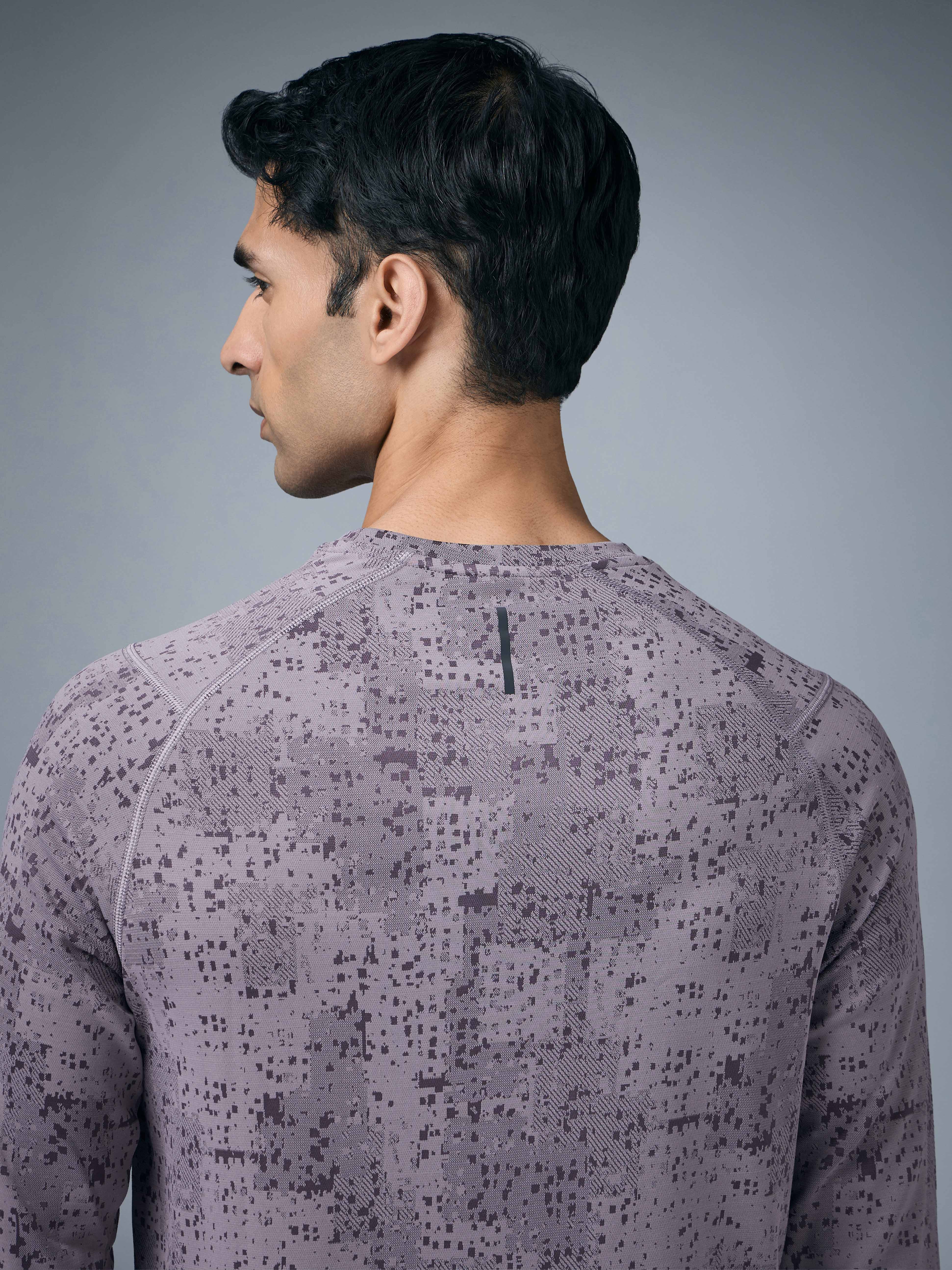 Men Jacquard Slim Fit Round Neck T-shirt with DOUBLE COOL - Image 7