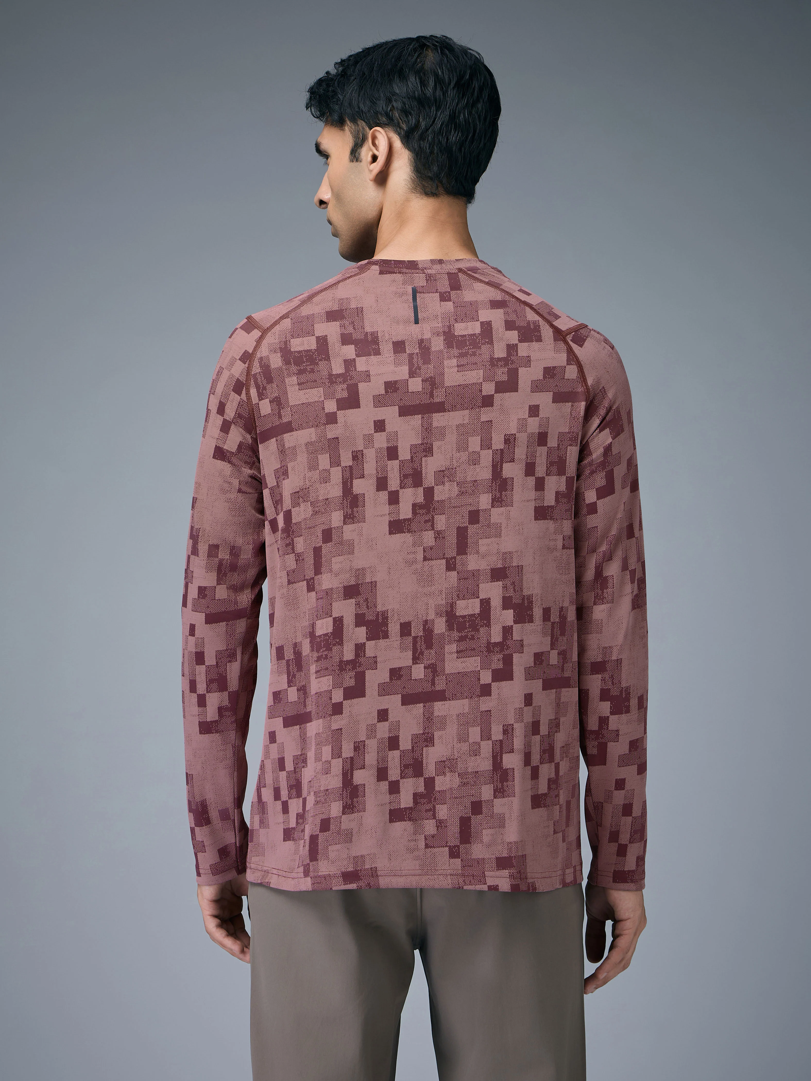 Men Jacquard Slim Fit Round Neck T-shirt with DOUBLE COOL - Image 3