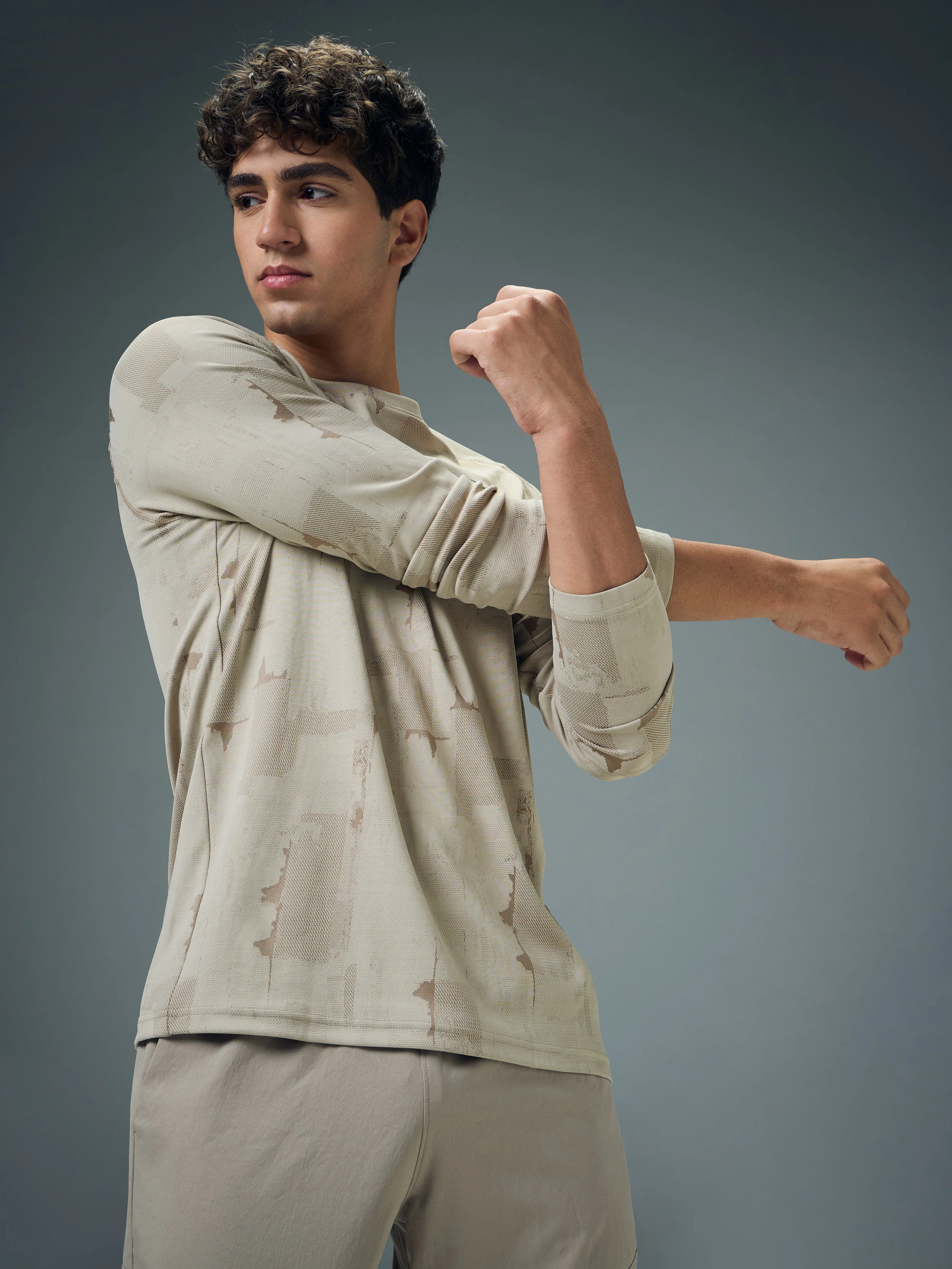 Men Jacquard Slim Fit Round Neck T-shirt with DOUBLE COOL