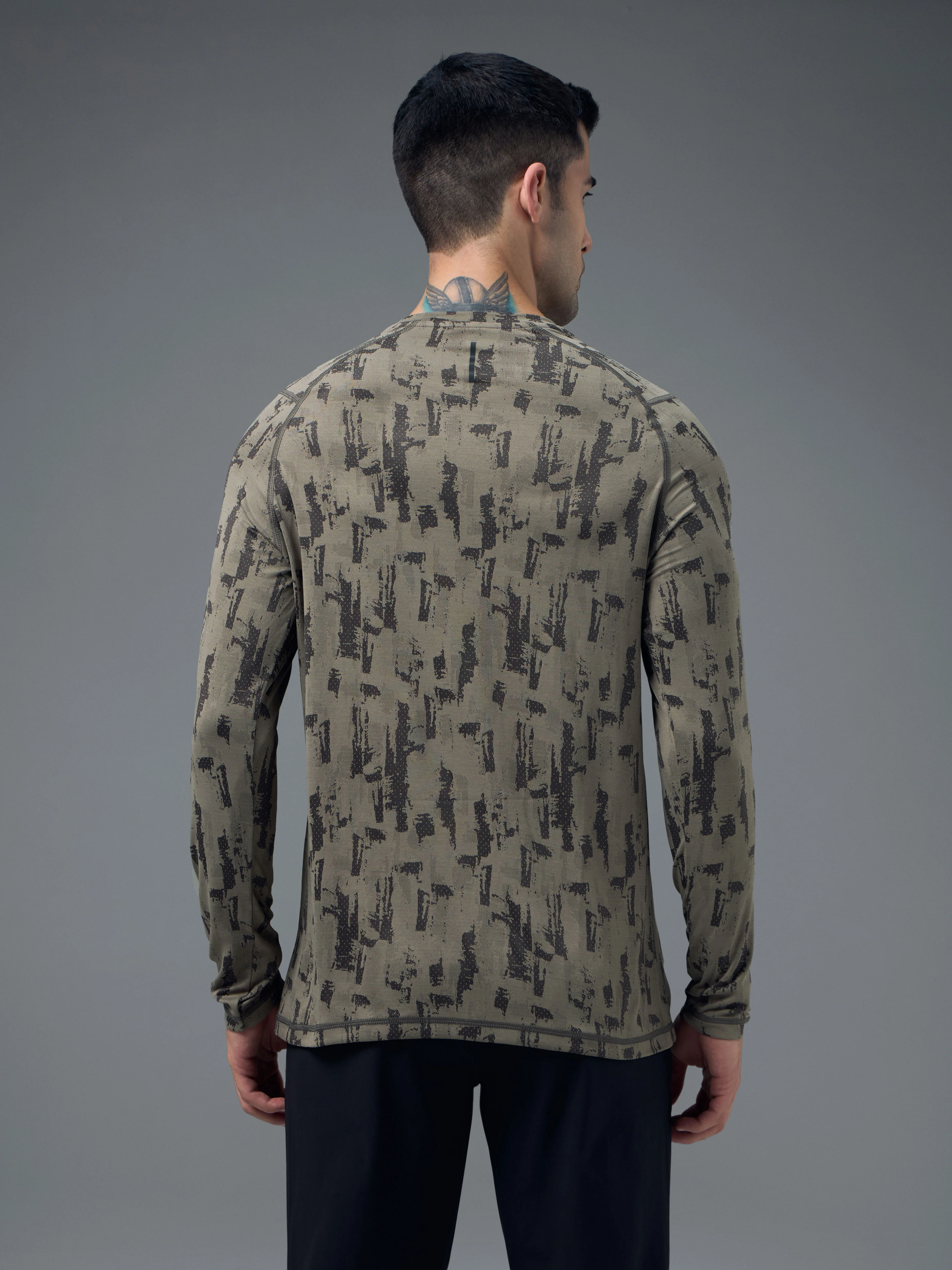 Men Jacquard Slim Fit Round Neck T-shirt with DOUBLE COOL - Image 3
