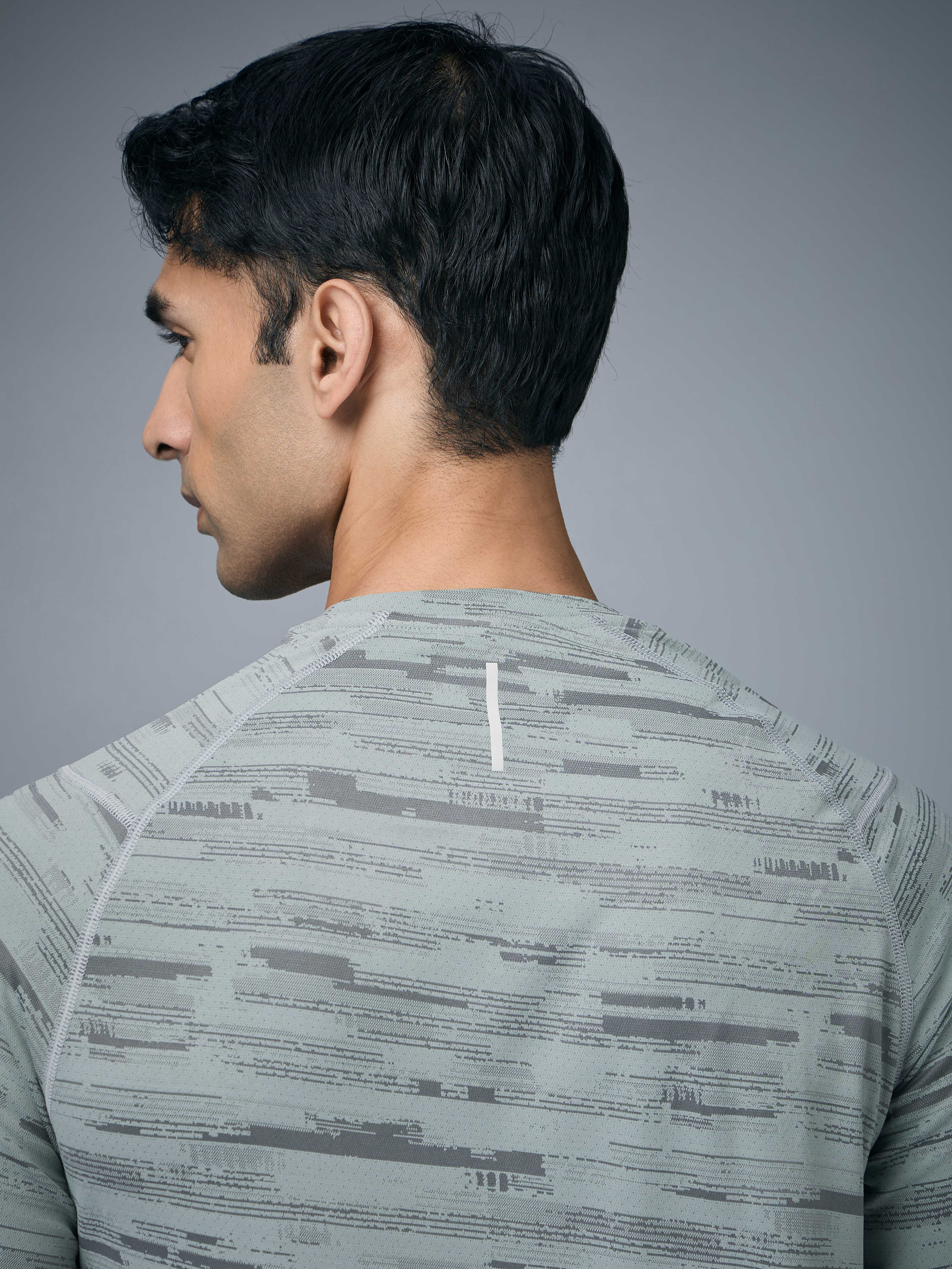 Men Jacquard Slim Fit Round Neck T-shirt with DOUBLE COOL - Image 7
