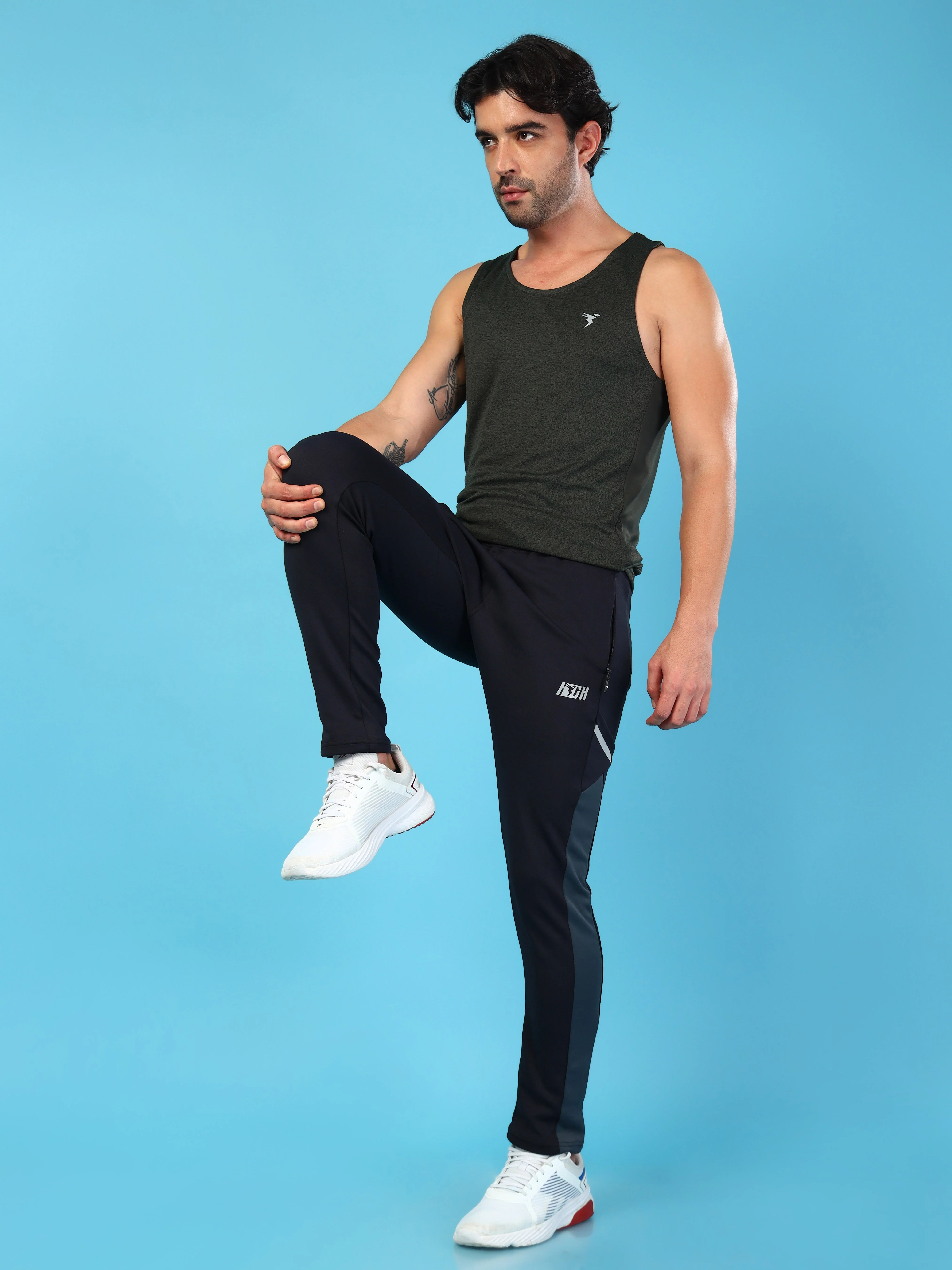 Men Melange Slim Fit Round Neck Sports Innerwear Vest with DOUBLE COOL - Image 5