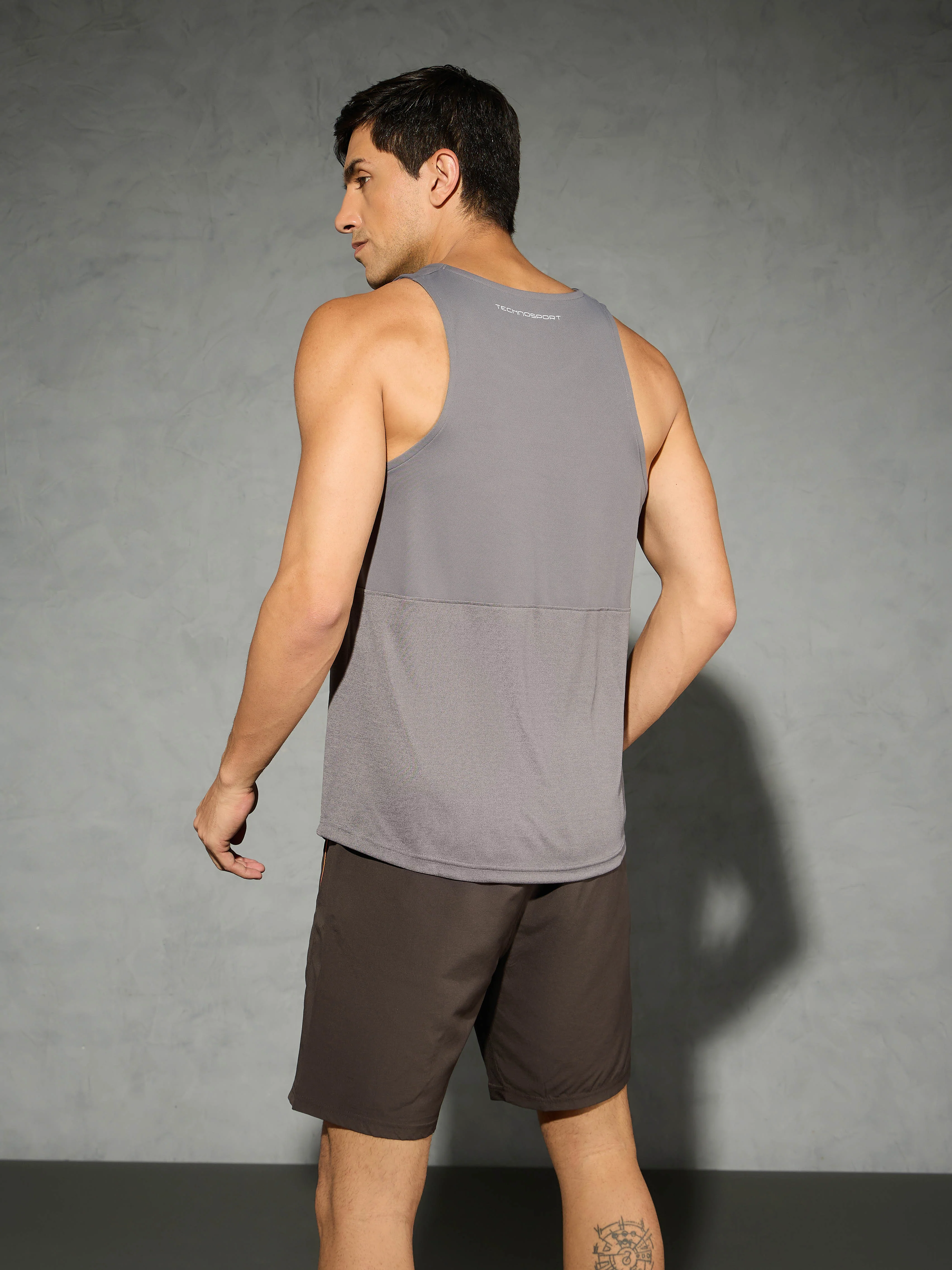 Men Melange Slim Fit Scoop Neck Innerwear Vest with TECHNO COOL+ - Image 3