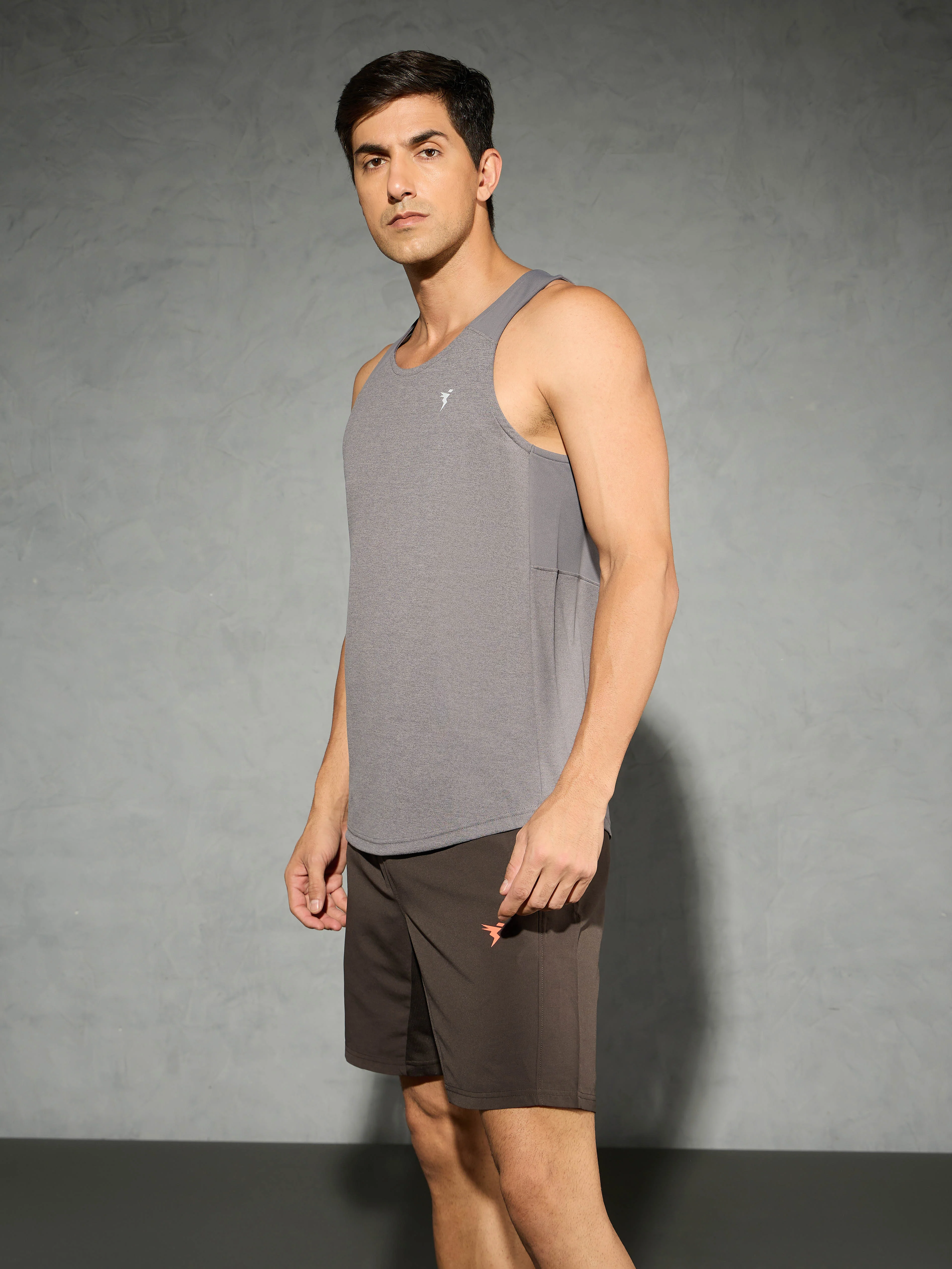 Men Melange Slim Fit Scoop Neck Innerwear Vest with TECHNO COOL+ - Image 4