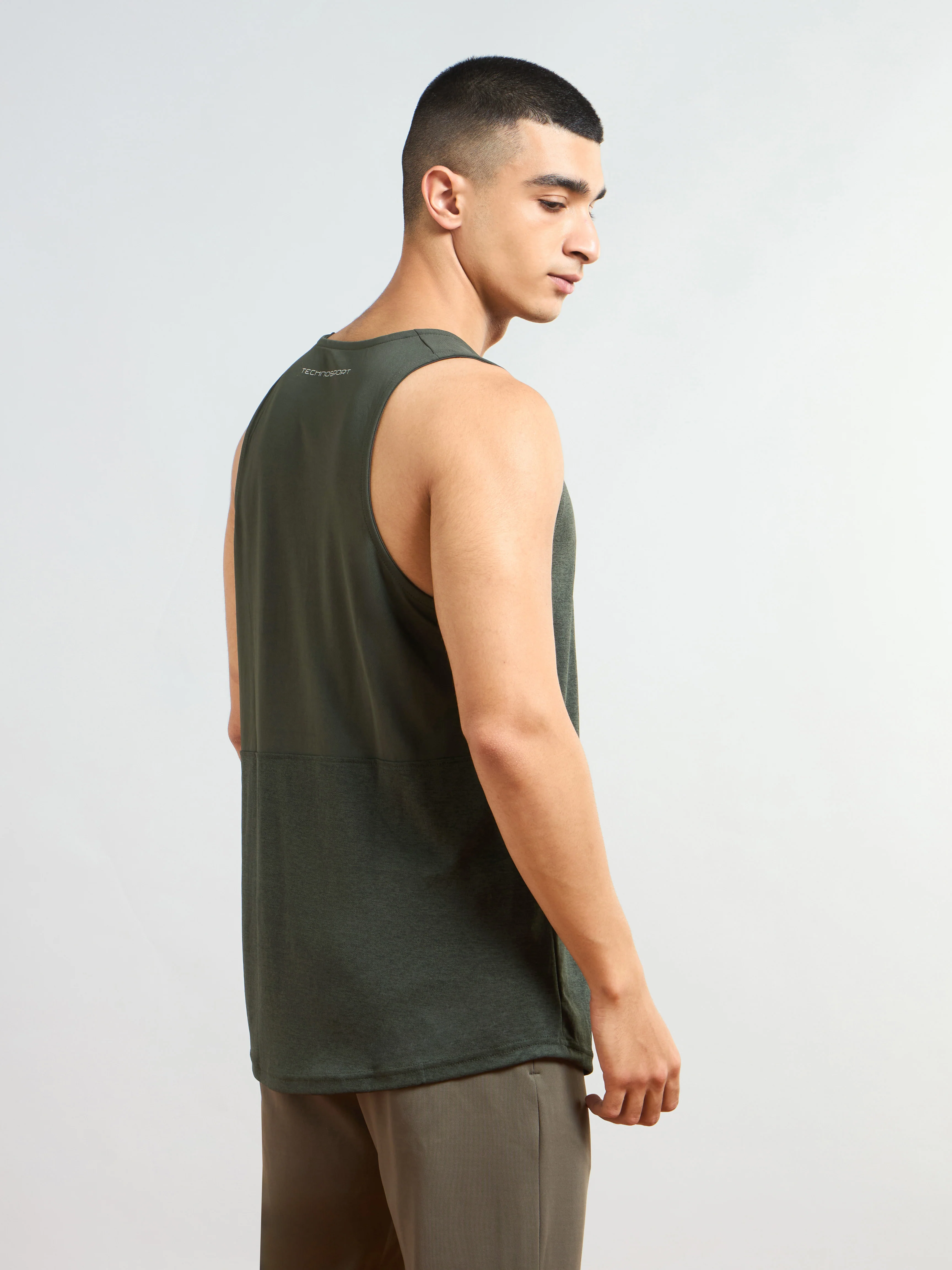 Men Melange Slim Fit Scoop Neck Innerwear Vest with TECHNO COOL+ - Image 3
