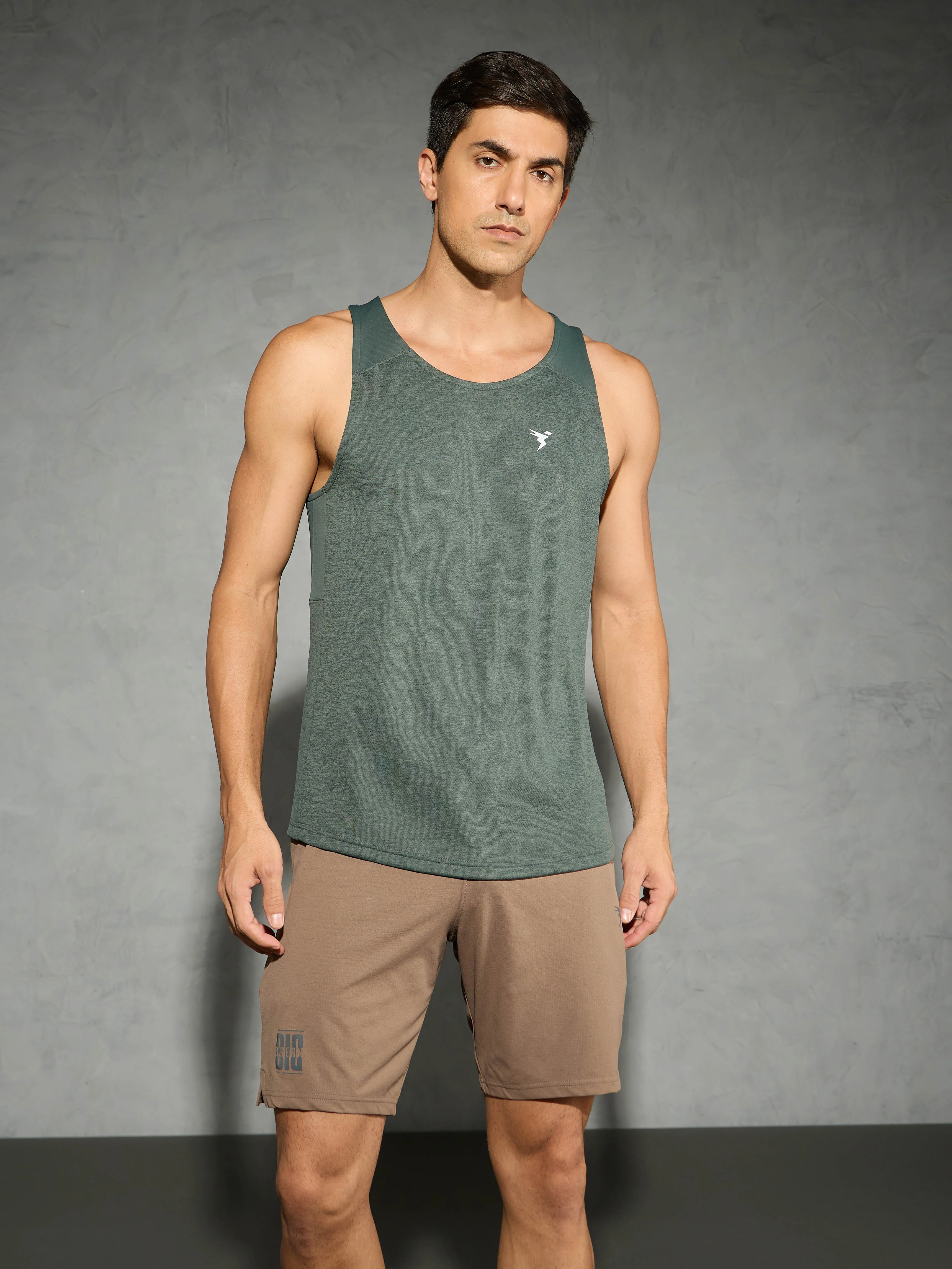 Men Melange Slim Fit Scoop Neck Innerwear Vest with TECHNO COOL+