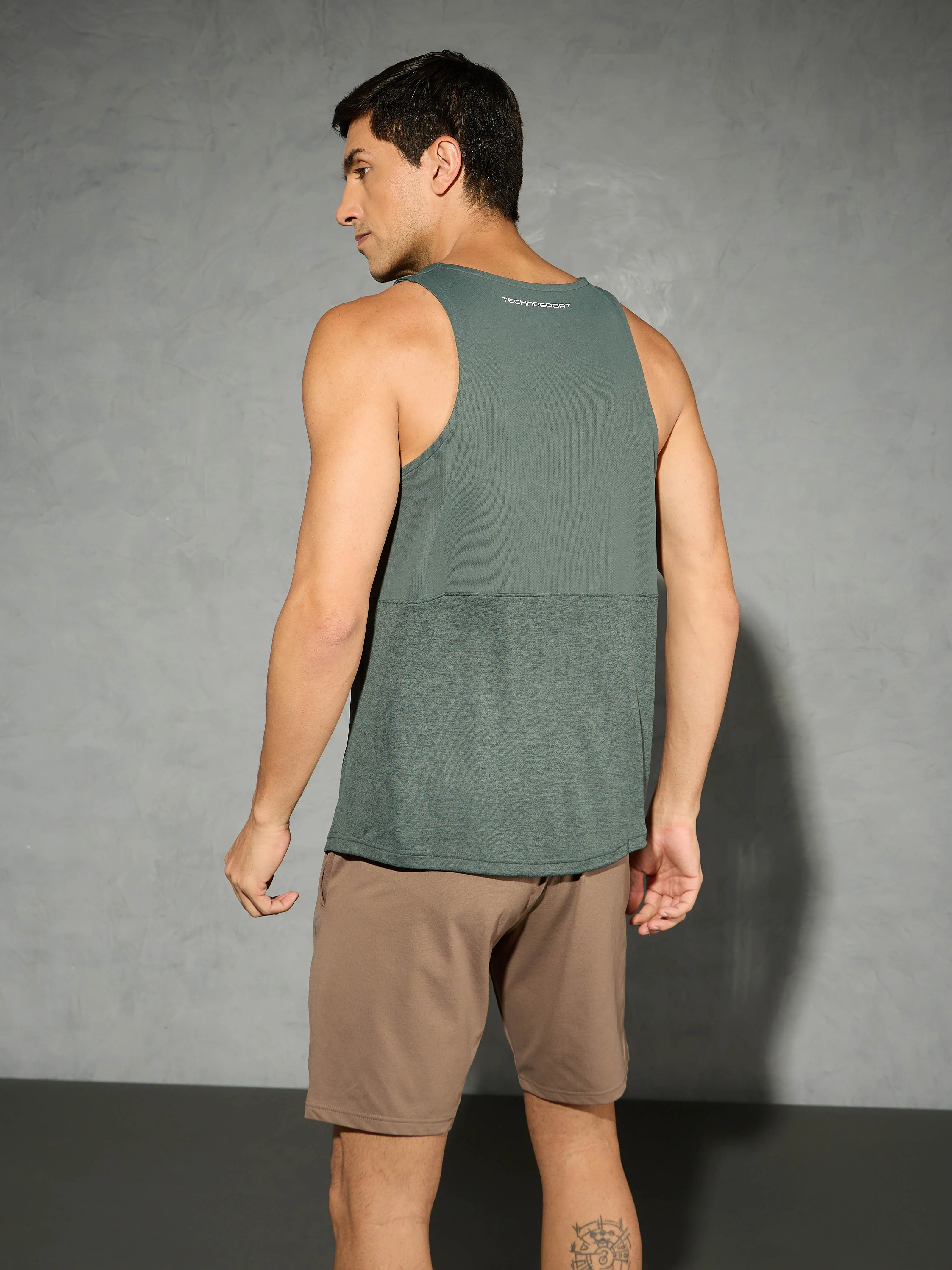 Men Melange Slim Fit Scoop Neck Innerwear Vest with TECHNO COOL+ - Image 3