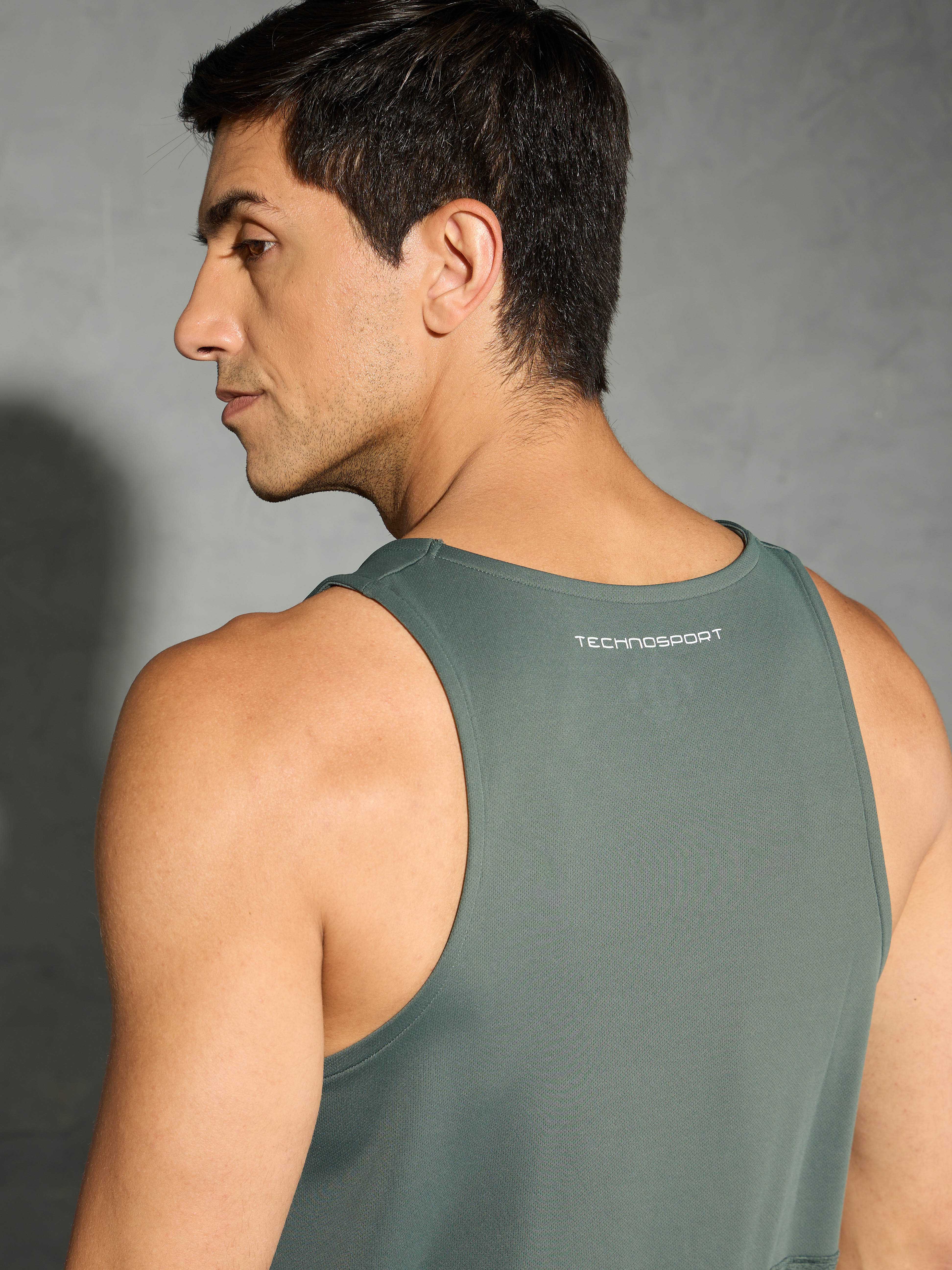 Men Melange Slim Fit Scoop Neck Innerwear Vest with TECHNO COOL+ - Image 7