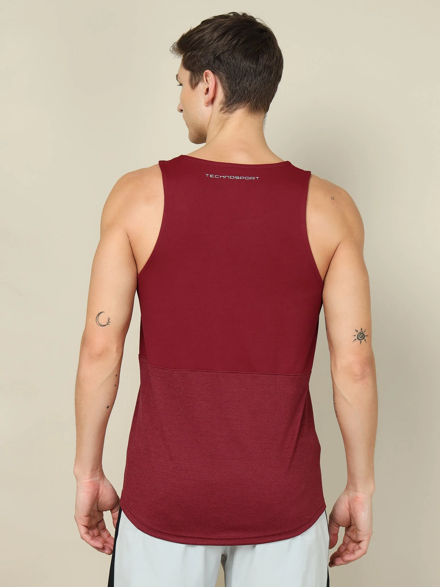 Men Melange Slim Fit Scoop Neck Innerwear Vest with TECHNO COOL+ ( Pack of 2) - Image 3