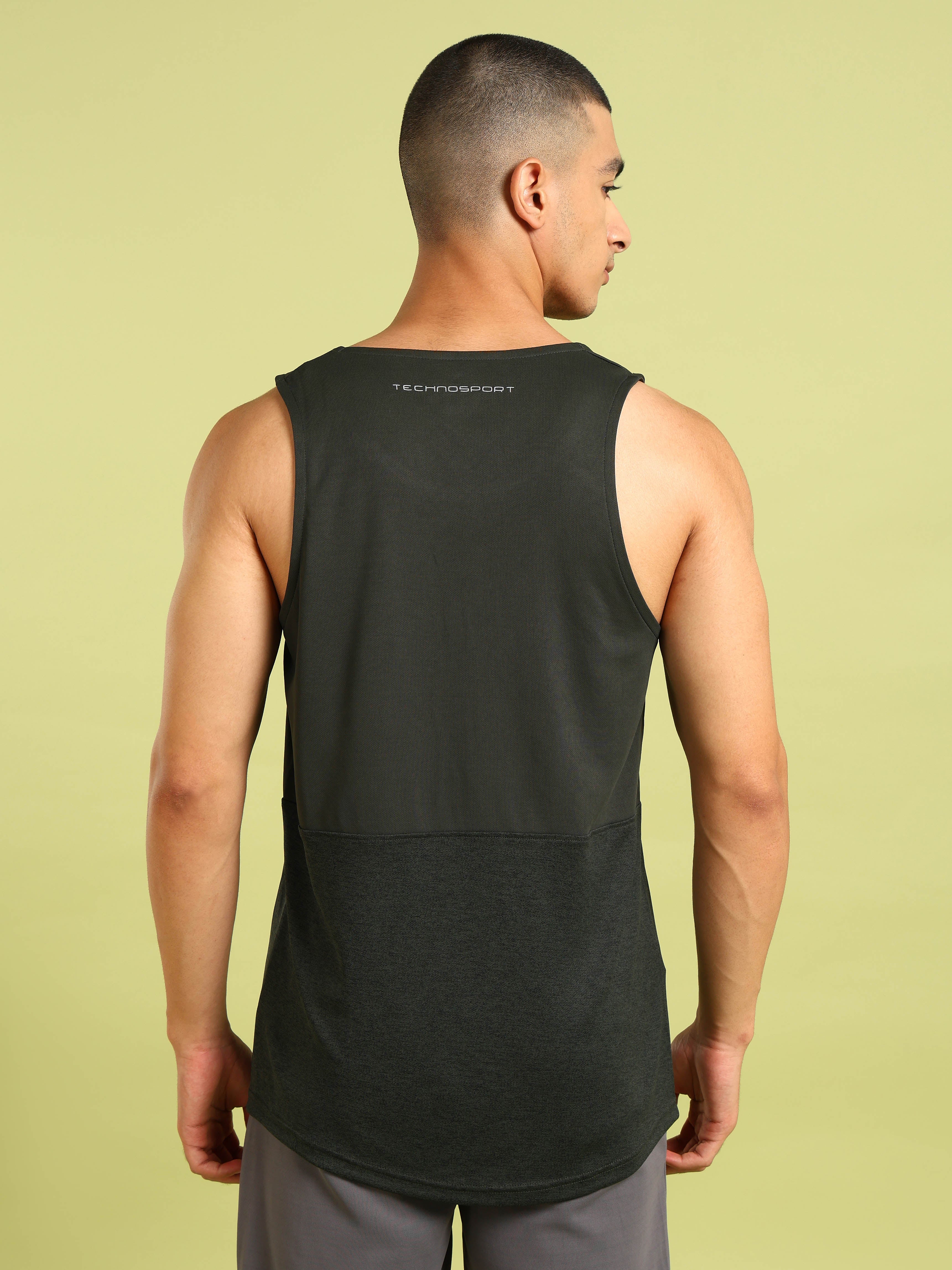 Men Melange Slim Fit Scoop Neck Innerwear Vest with TECHNO COOL+ ( Pack of 2) - Image 4