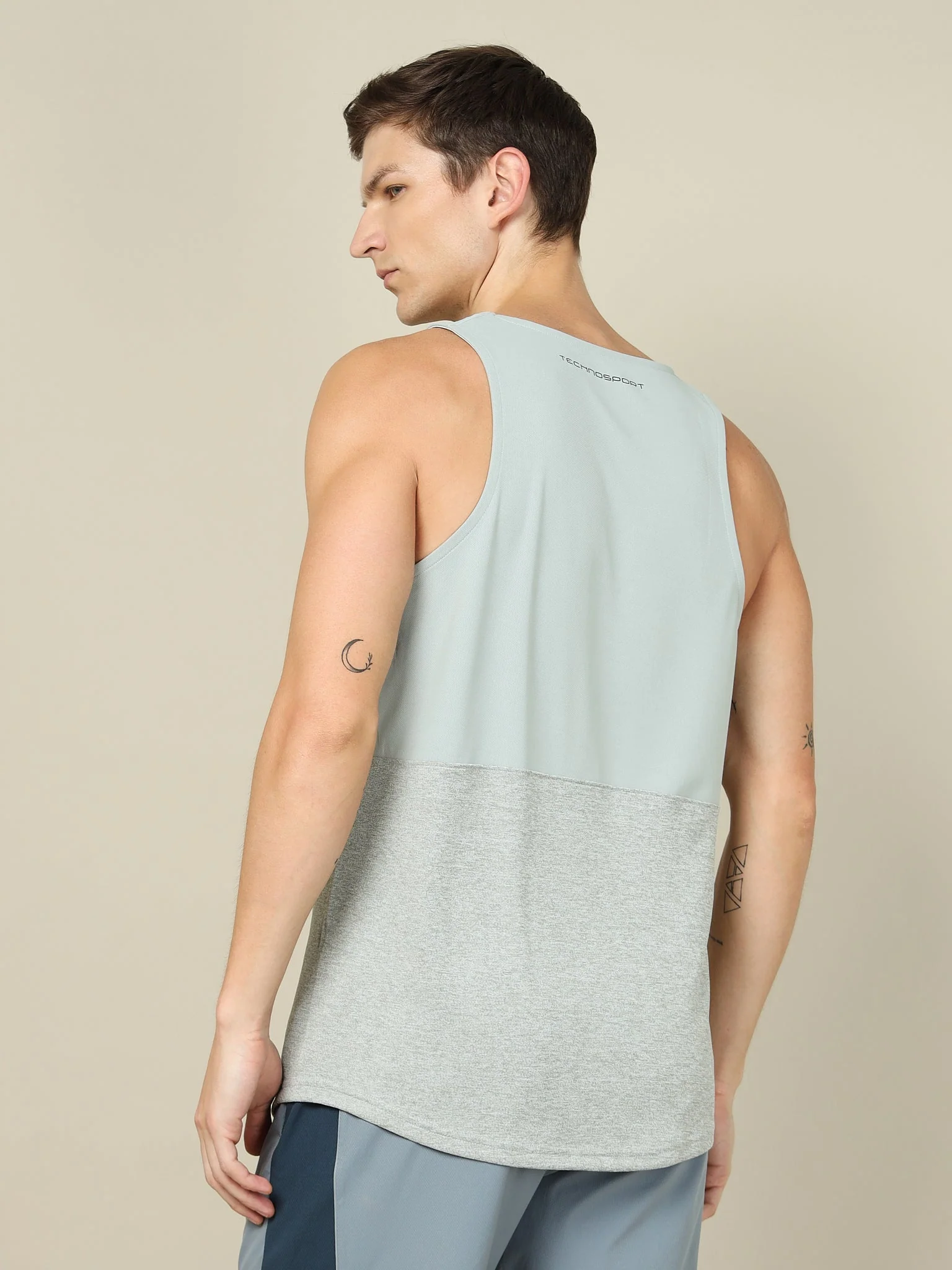 Men Melange Slim Fit Scoop Neck Innerwear Vest with TECHNO COOL+ ( Pack of 2) - Image 8