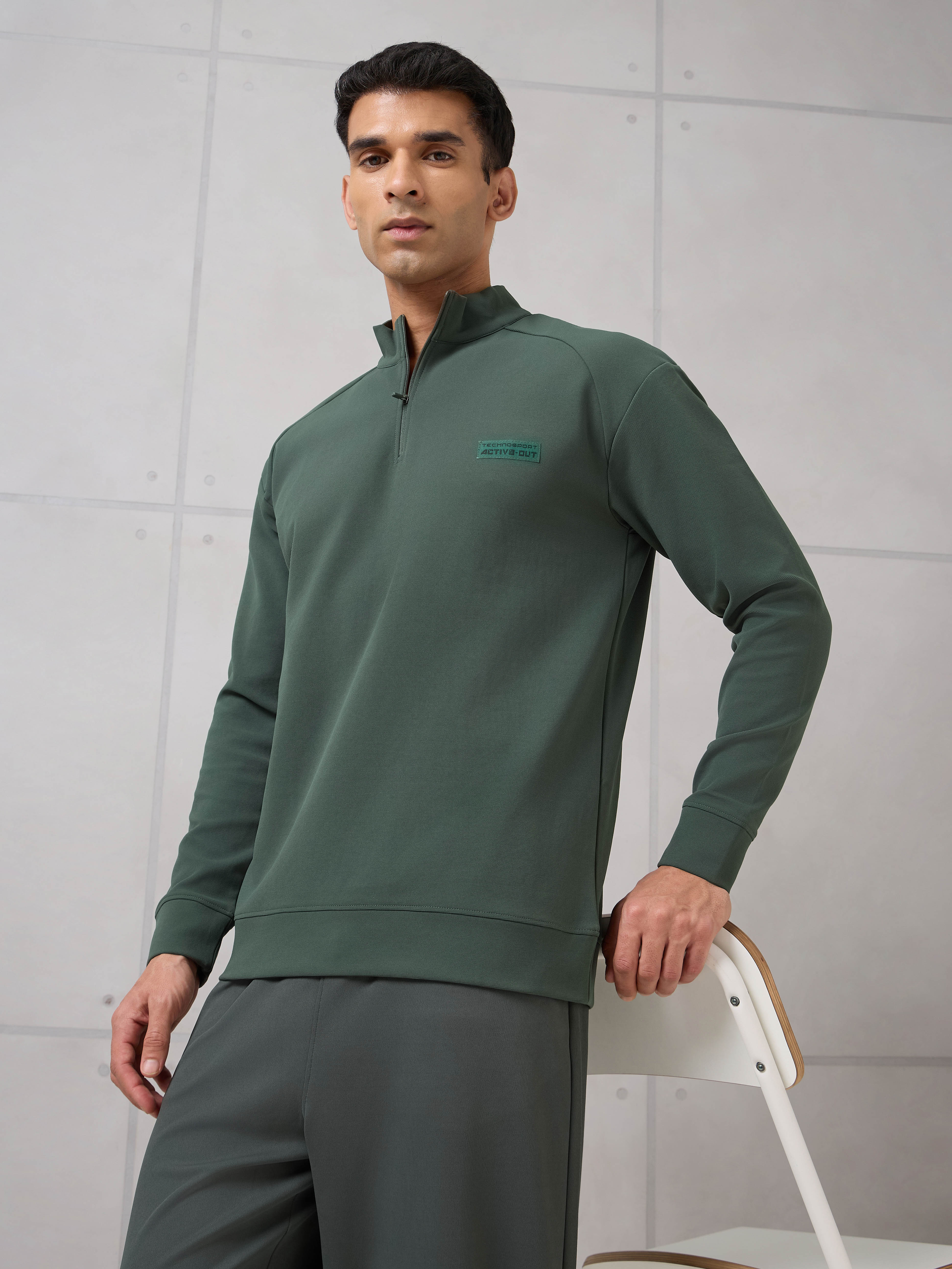 Men Mock Neck Slim Fit Solid Active Out T-shirt with ELASTOPLUS
