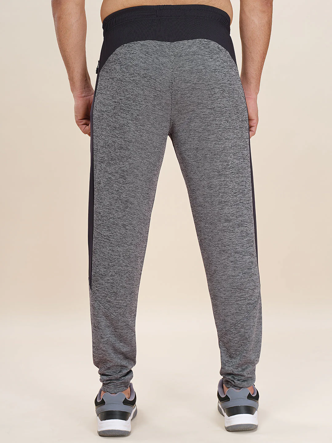 Men Plus Size Solid Slim Fit Active Trackpants - Image 3