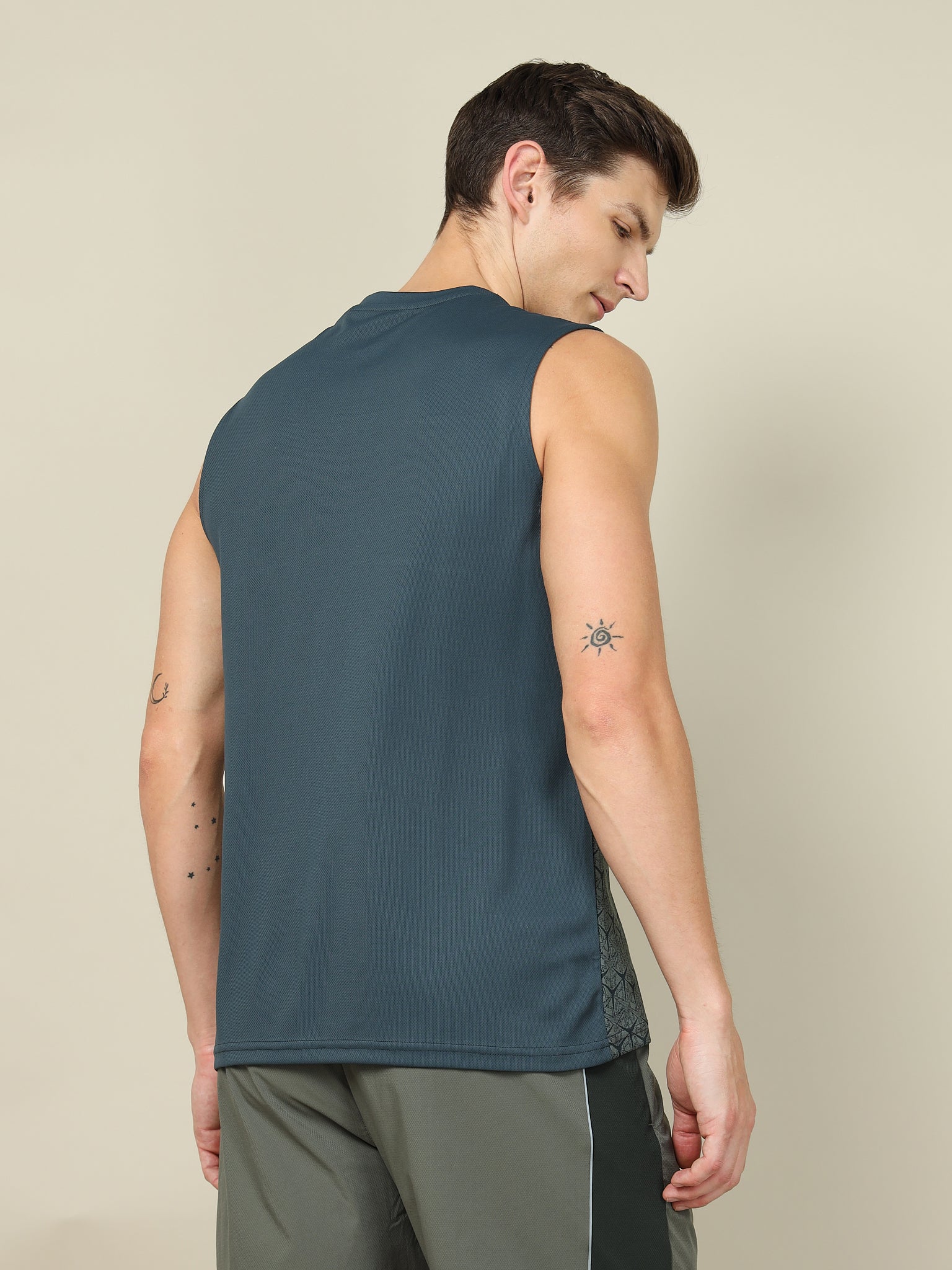 Men Printed Slim Fit Crew Neck Innerwear Vest with TECHNO COOL+ - Image 3