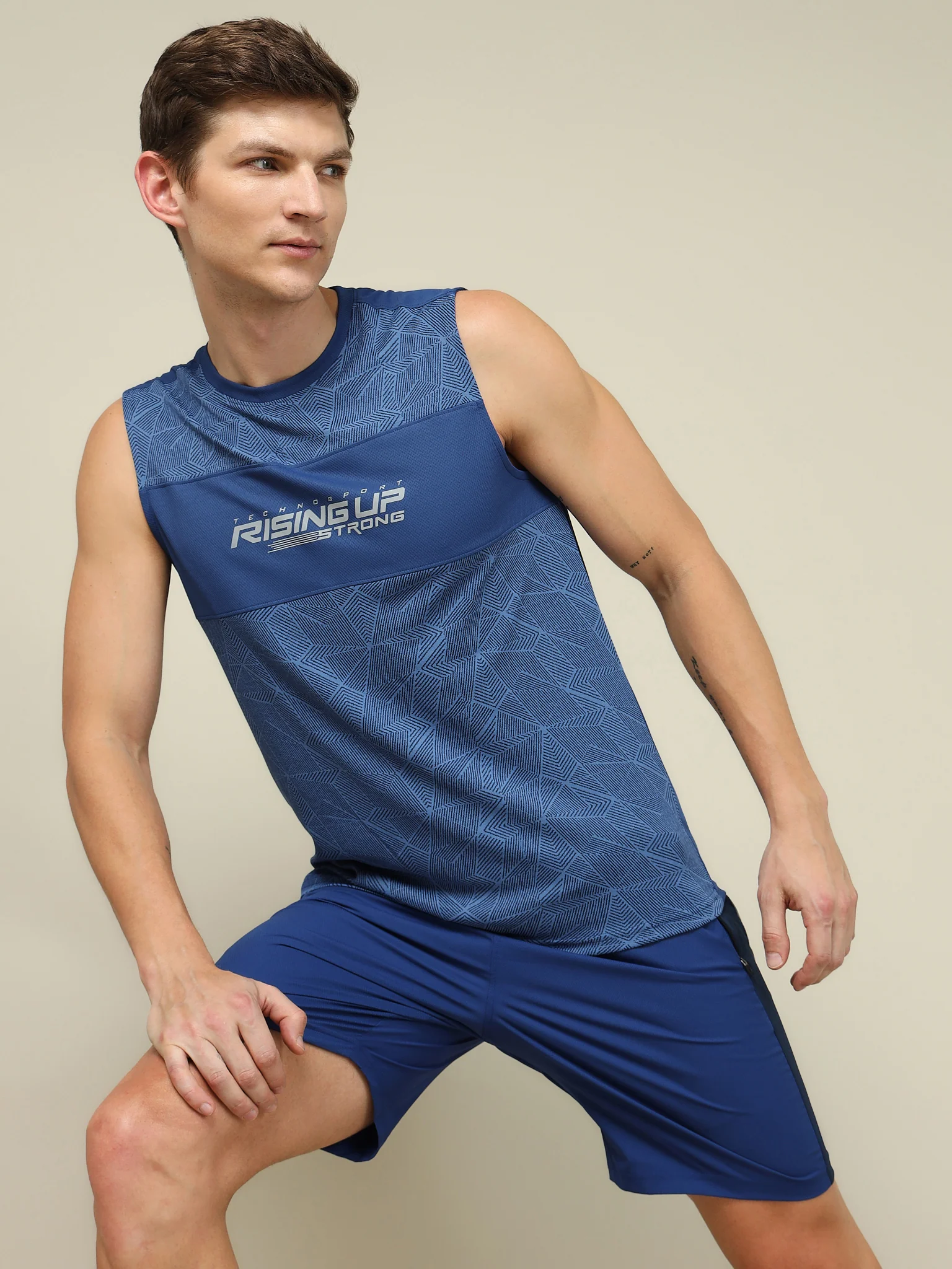 Men Printed Slim Fit Crew Neck Innerwear Vest with TECHNO COOL+