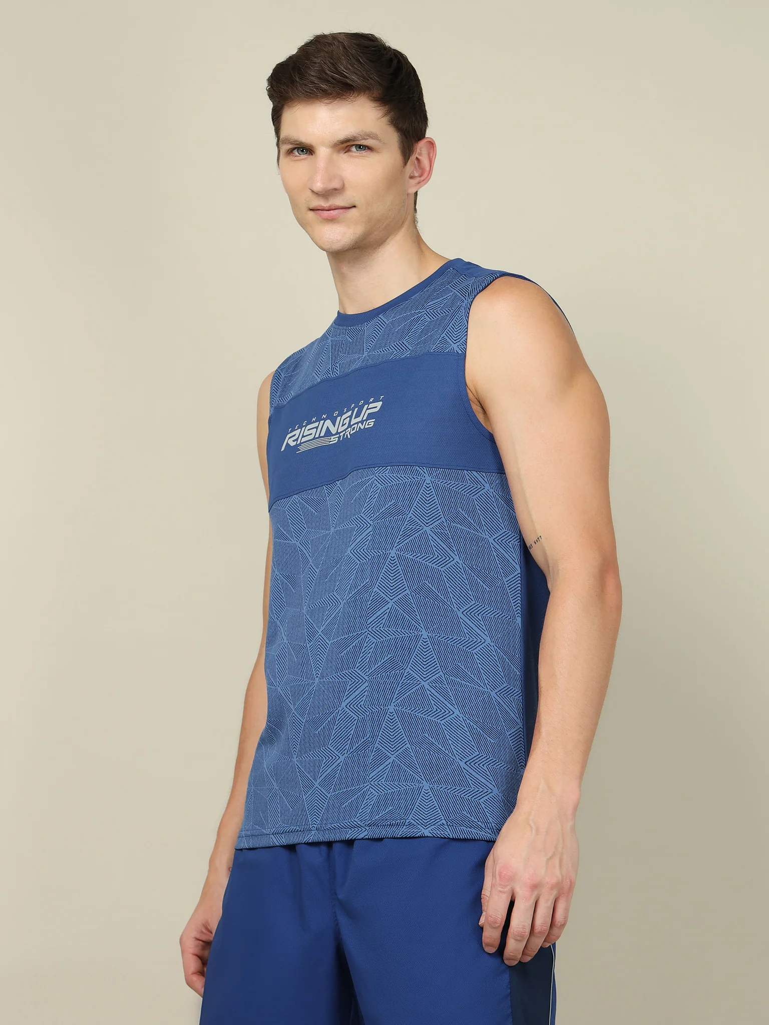 Men Printed Slim Fit Crew Neck Innerwear Vest with TECHNO COOL+ - Image 4