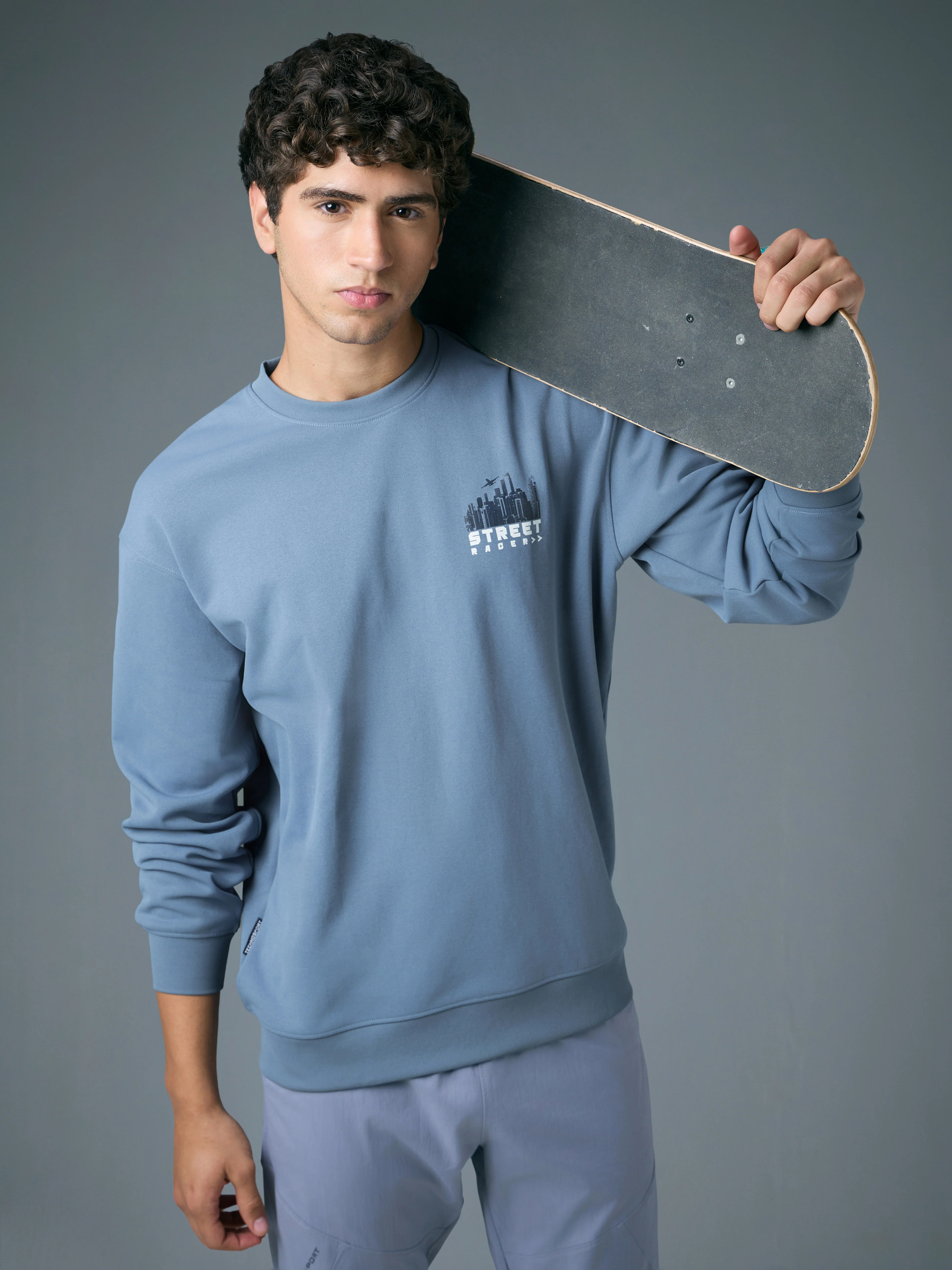 Men Printed Slim Fit Crew Neck Sweatshirt with ELASTO PLUS