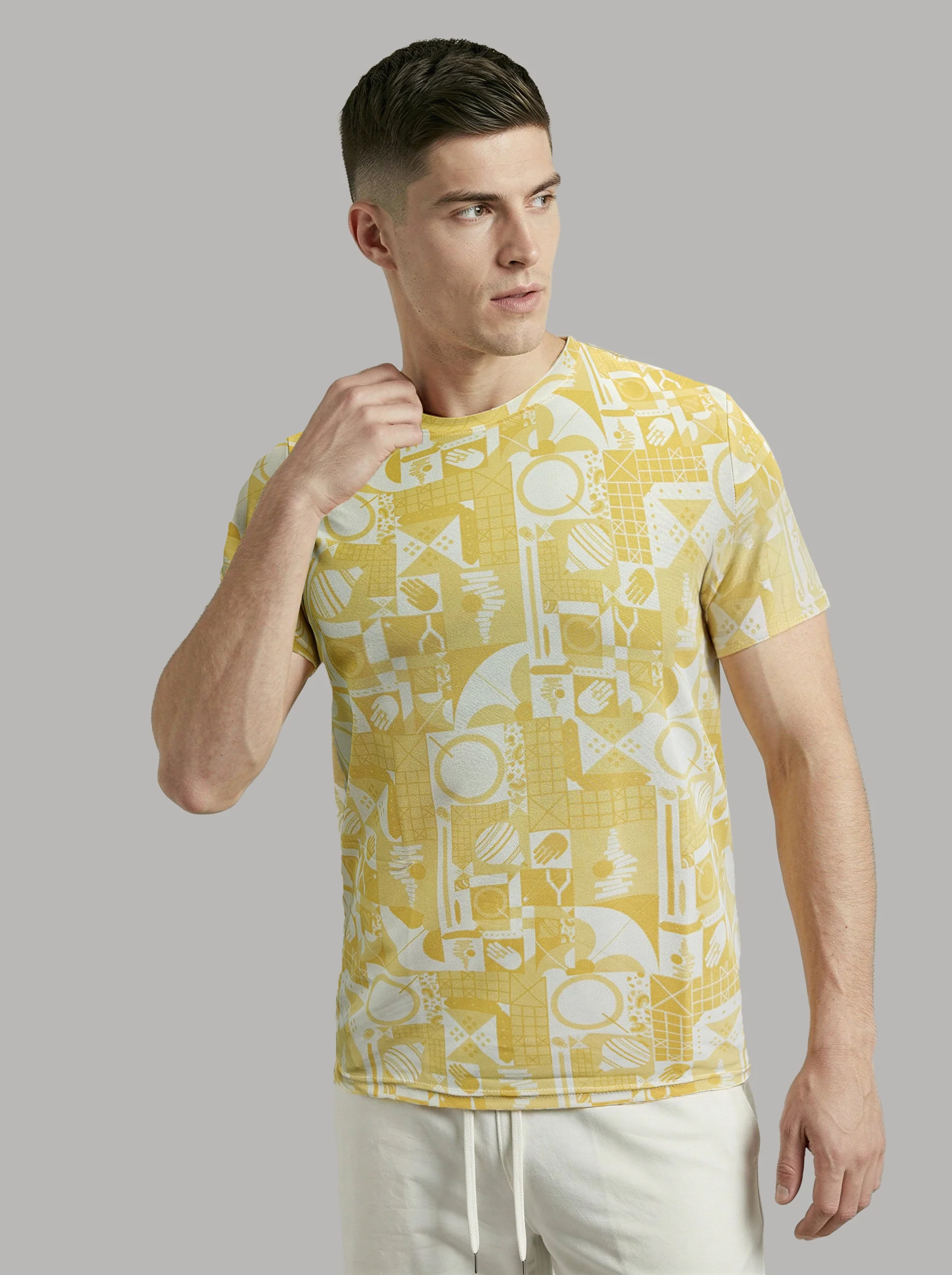 Men Printed Slim Fit Crew Neck T-shirt with MATPIQ