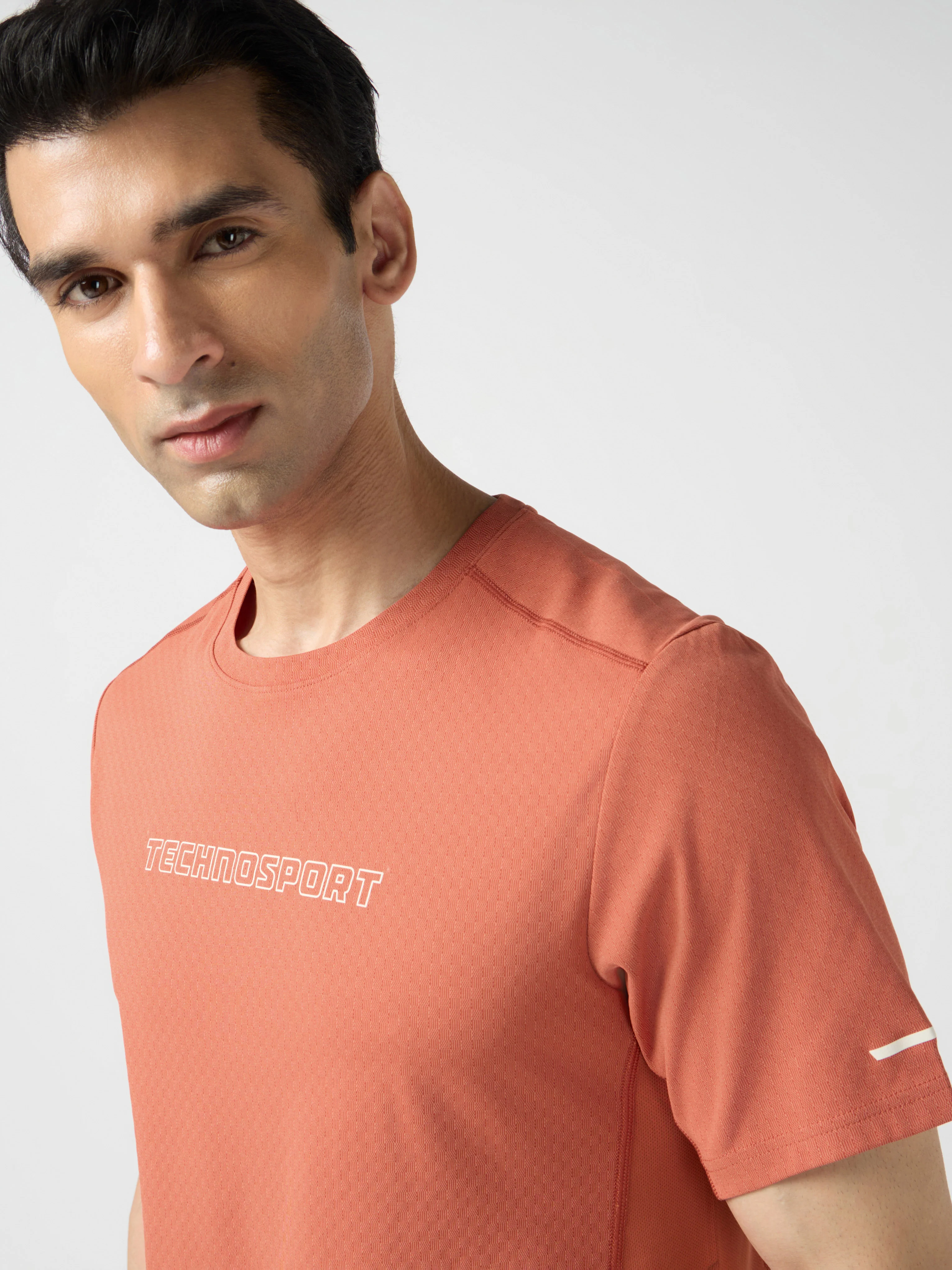 Men Printed Slim Fit Henley Neck Sports T-Shirt with ELASTOLITE - Image 5