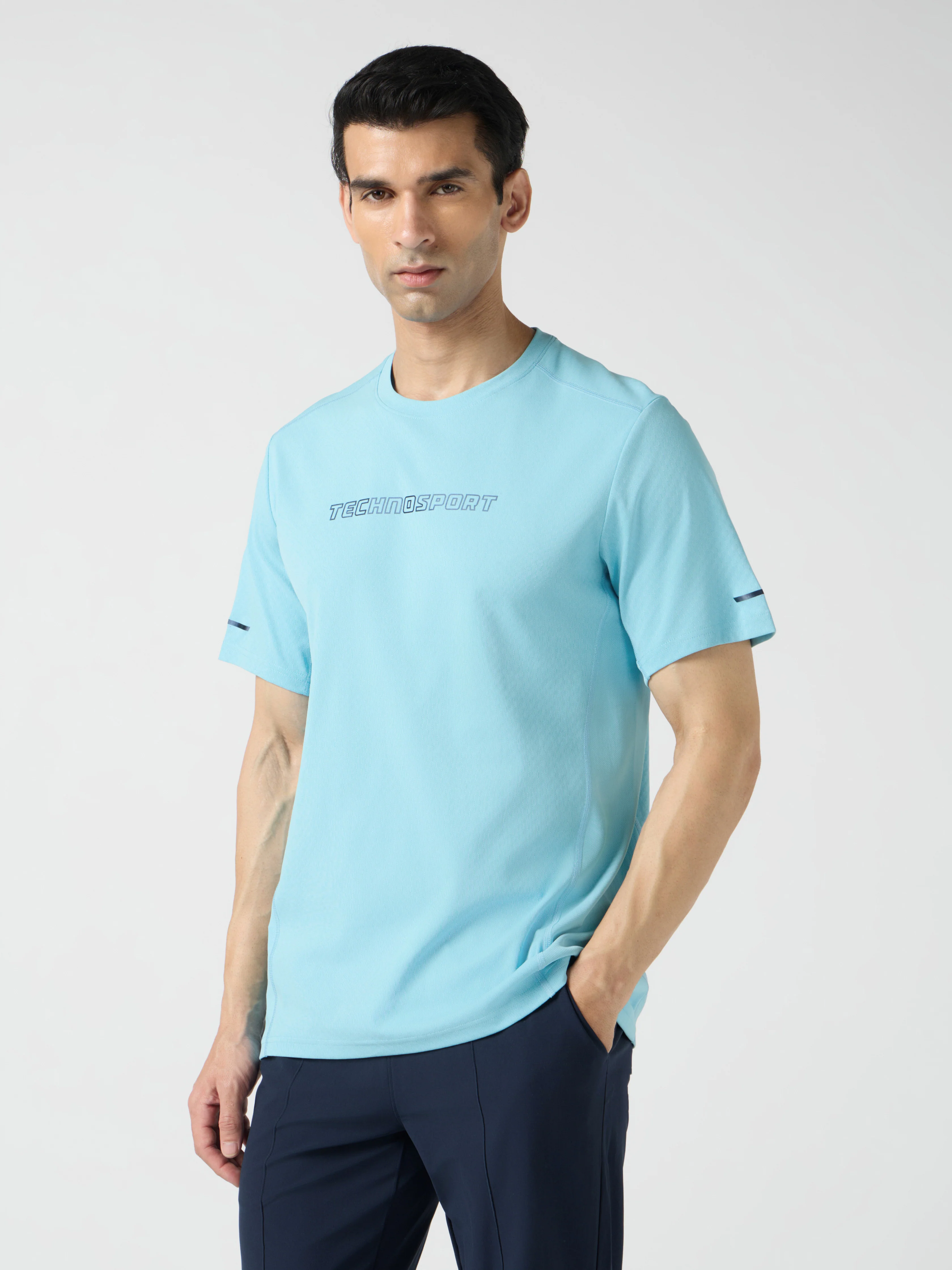 Men Printed Slim Fit Henley Neck Sports T-Shirt with ELASTOLITE