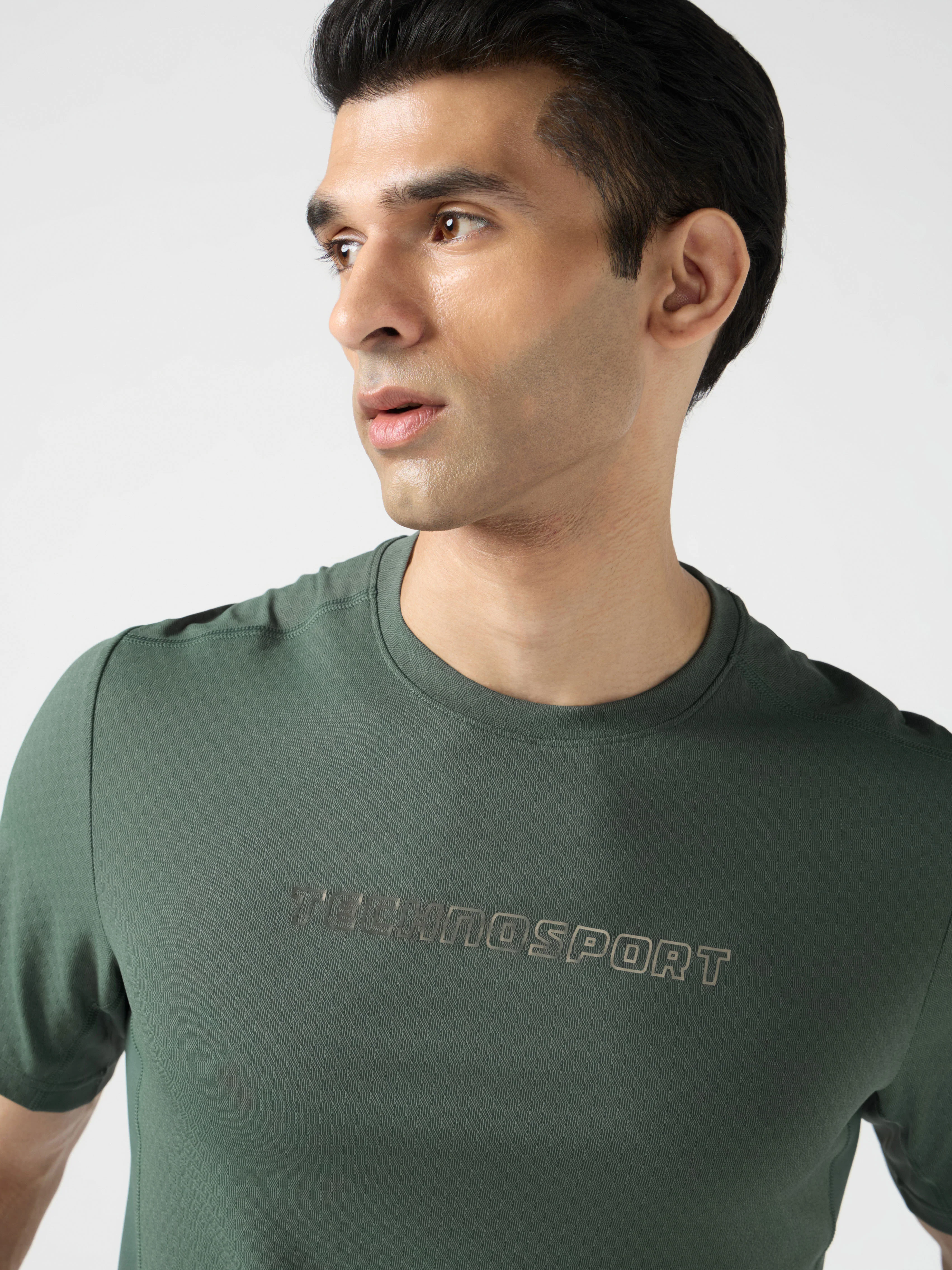 Men Printed Slim Fit Henley Neck Sports T-Shirt with ELASTOLITE - Image 5