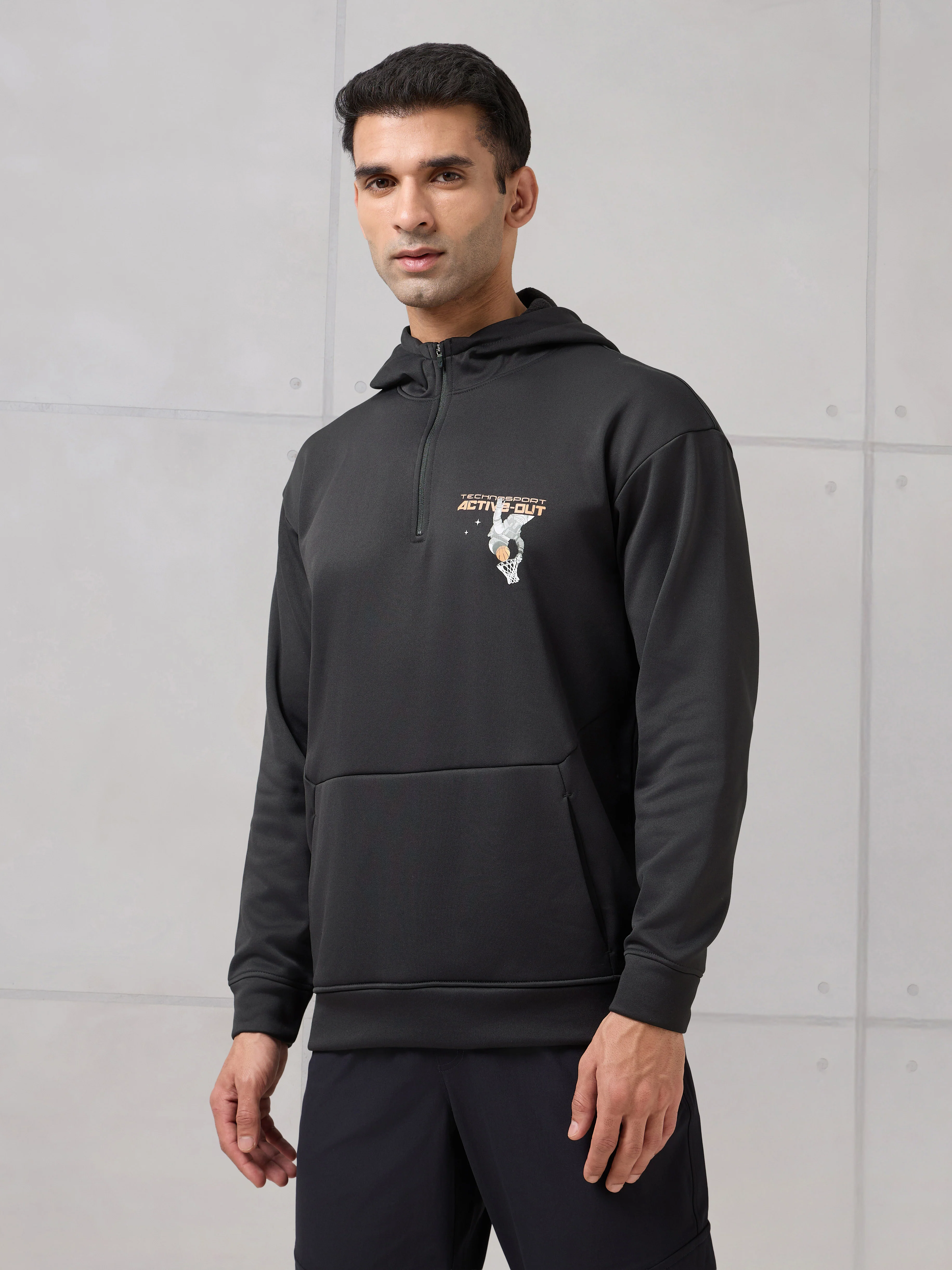 Men Hooded Slim Fit Printed Active Out Sweatshirt with TECHNOWARM+ - Image 2