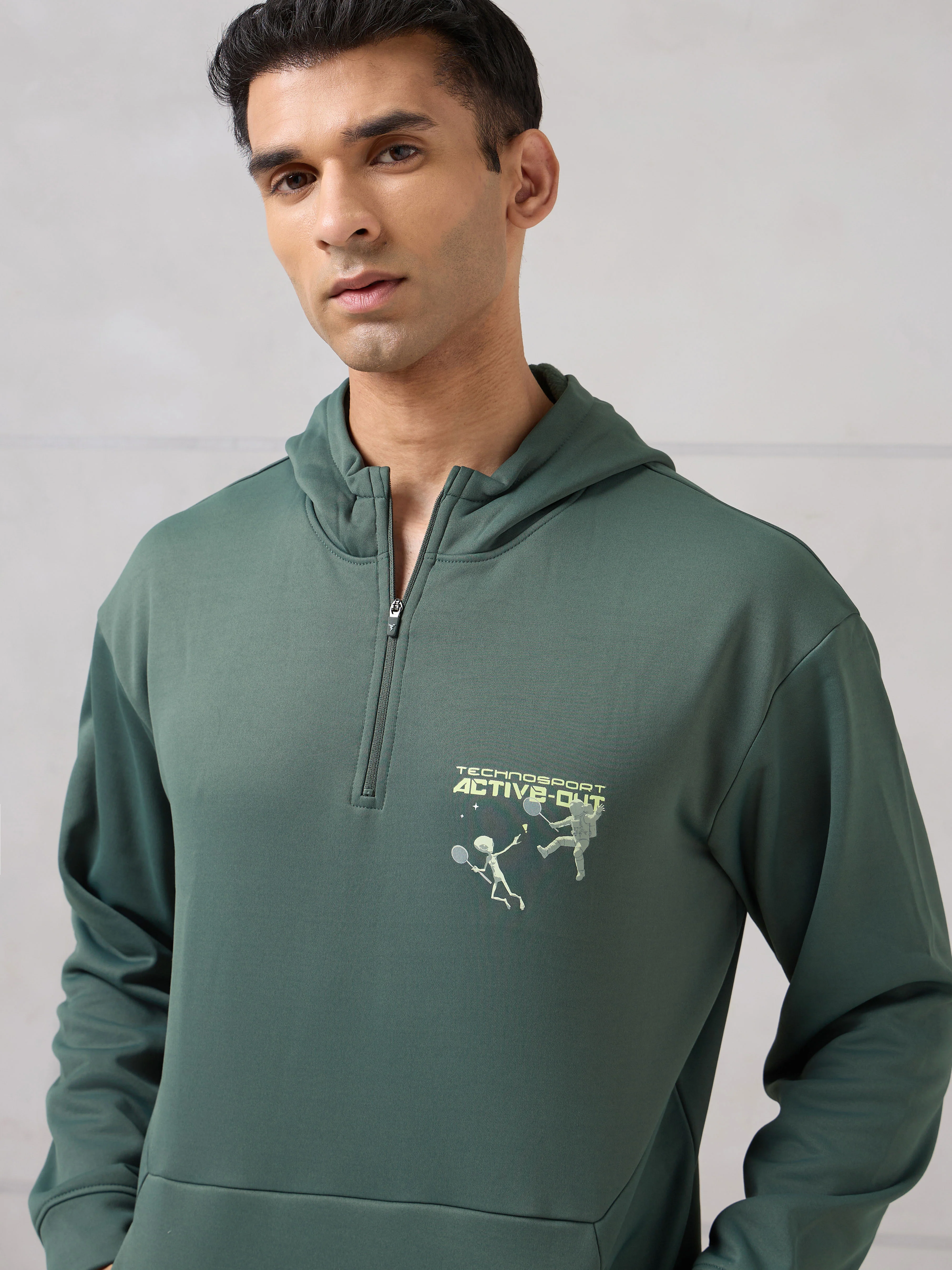 Men Hooded Slim Fit Printed Active Out Sweatshirt with TECHNOWARM+ - Image 6