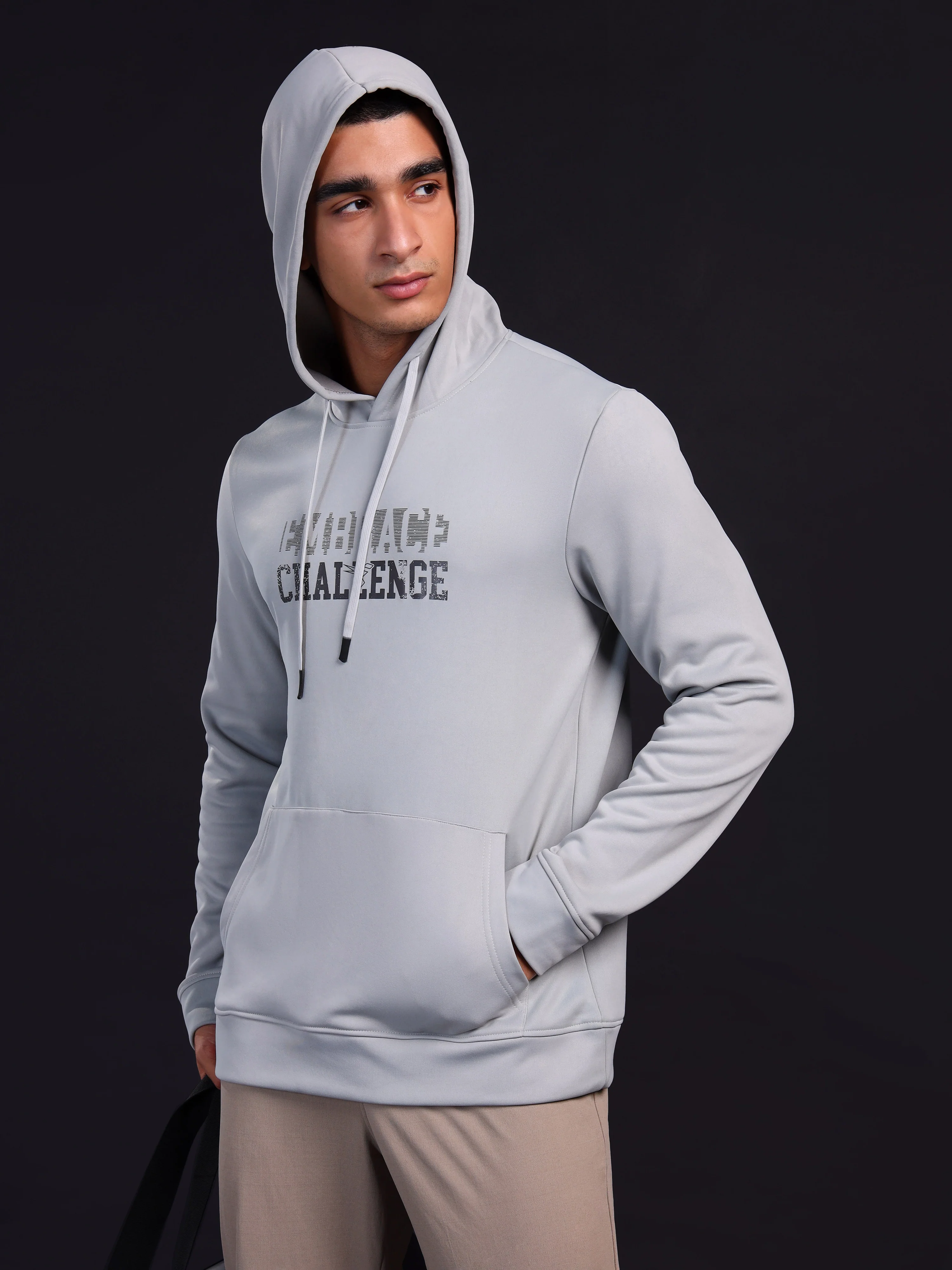 Men Printed Slim Fit Hooded Sweatshirt with TECHNOWARM+ - Image 3